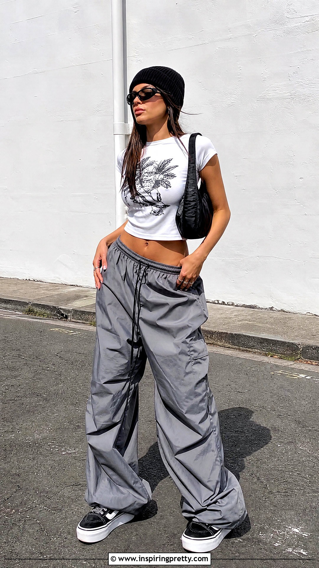 Baby Tee Crop Top And Parachute Pants Outfit - 25 egirl crop top outfit ideas