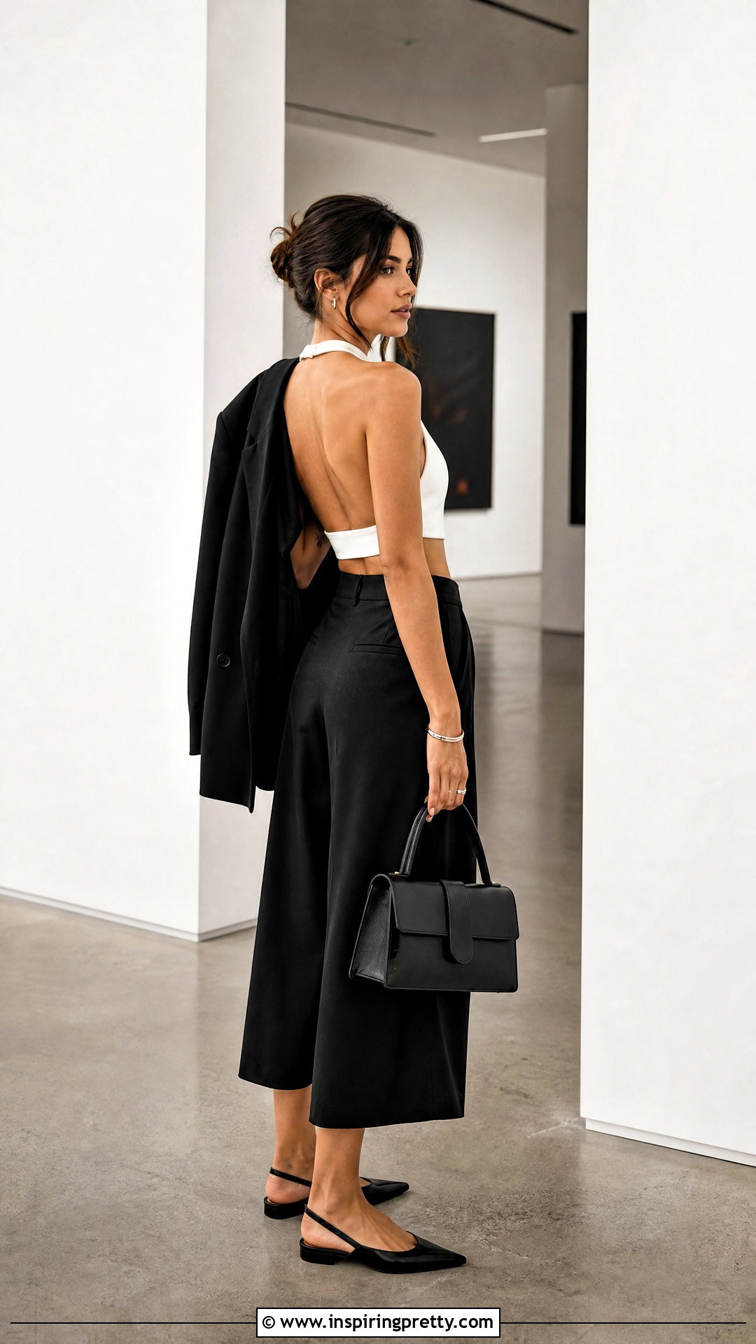 Backless Crop Top With Culottes - 50 backless crop top outfit ideas
