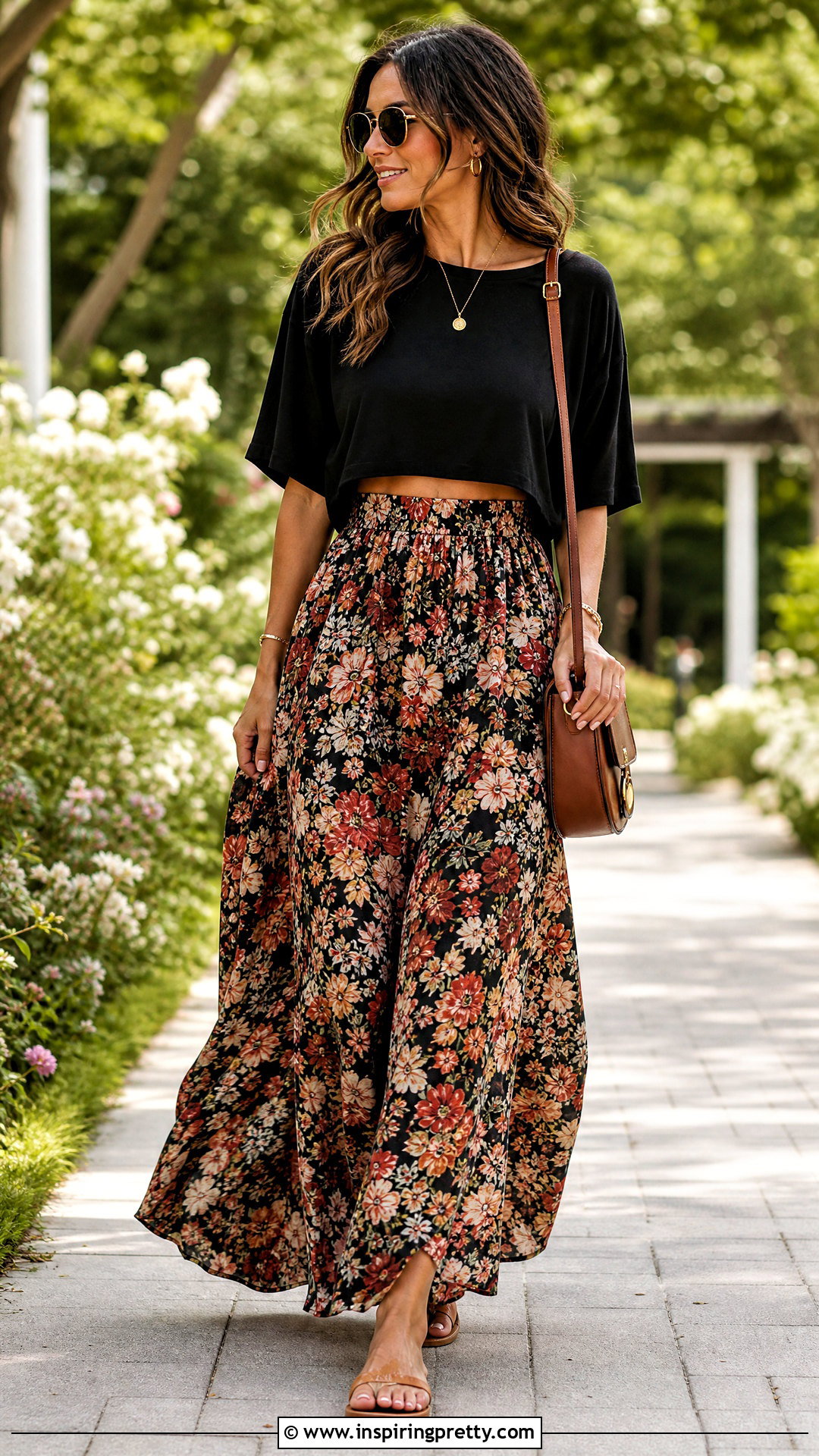 Baggy Crop Top With Maxi Skirt - 50 baggy crop top outfit ideas