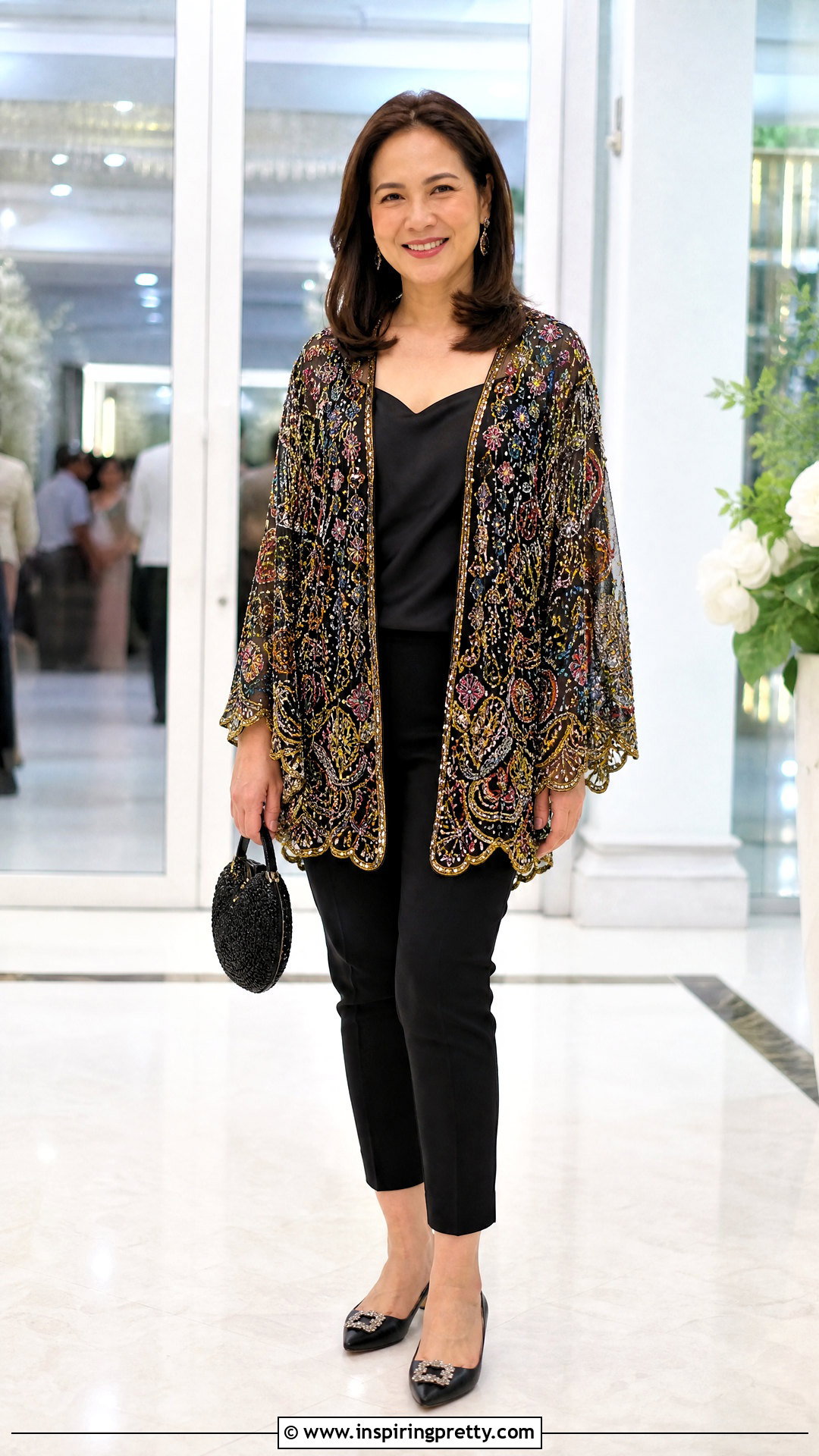 Beaded Kimono Top With Fitted Pants - 50 beaded top outfit ideas