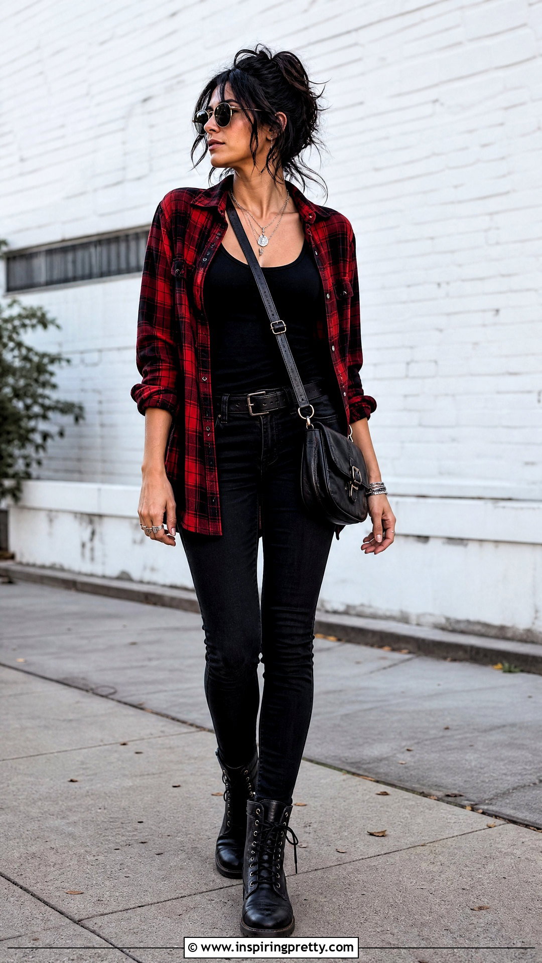 Biker Flannel Shirt With Black Skinny Jeans - 20 womens biker tops outfit ideas