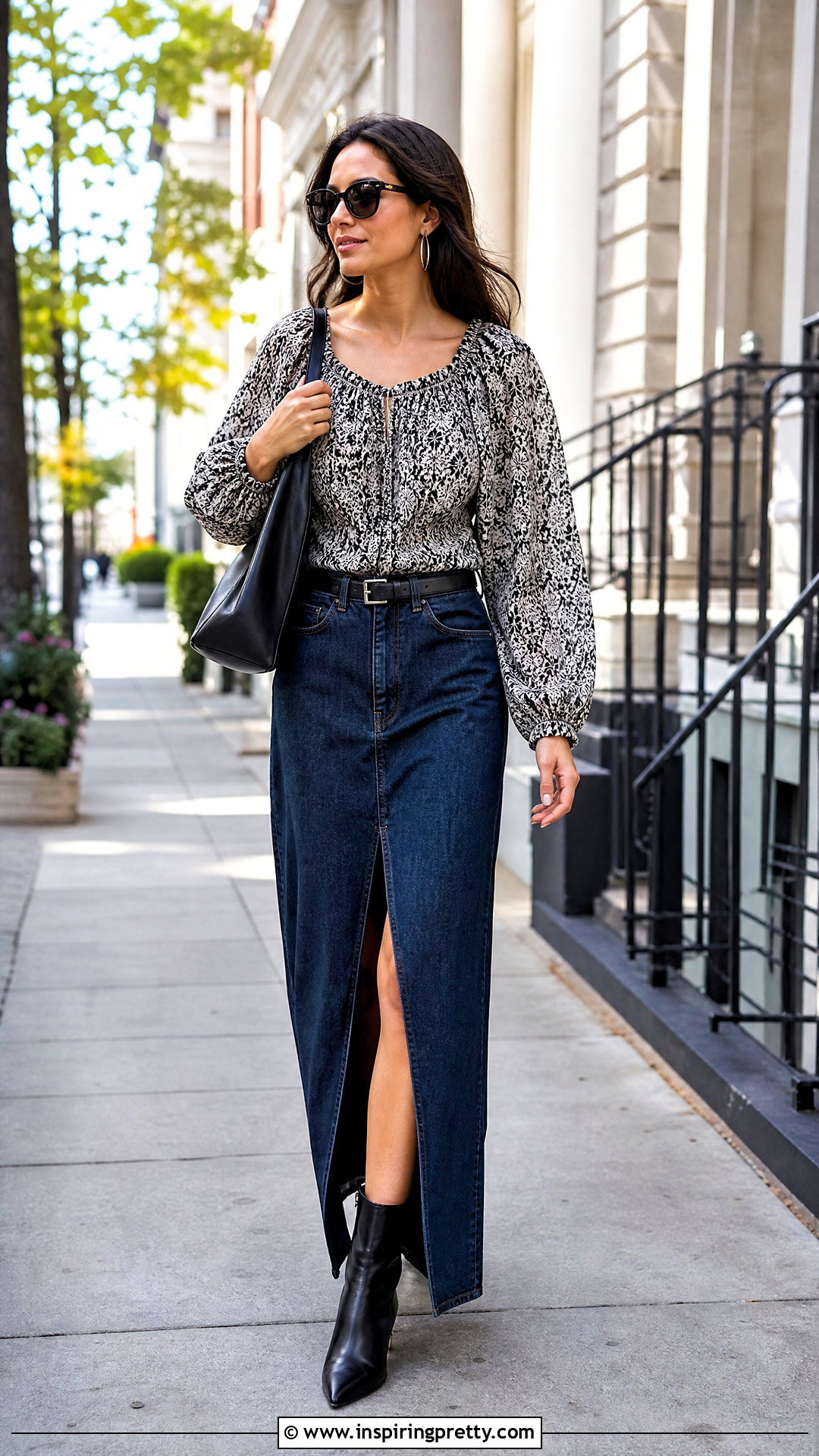 Black And White Peasant Top With Denim Maxi Skirt - 20 Black And White Peasant Top outfit ideas