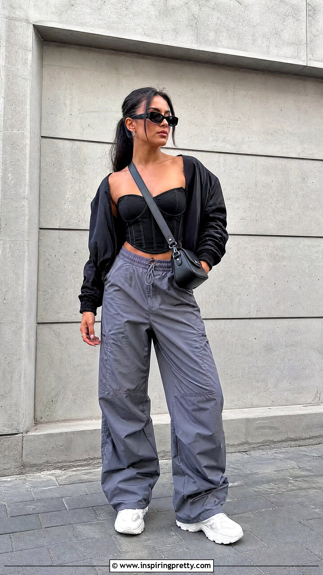 Black Corset Crop Top With Parachute Pants - 20 black corset crop top outfit ideas