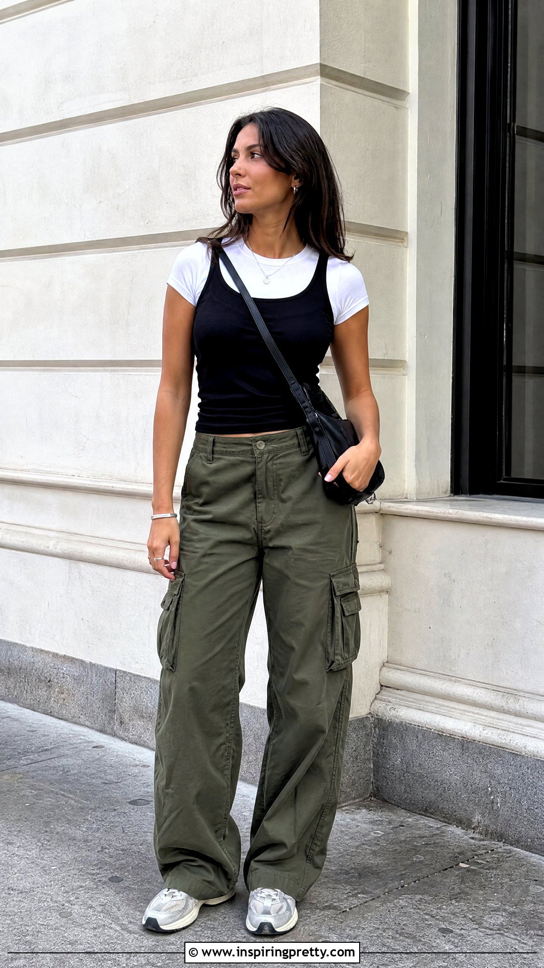 Black Tank Top Over A White T Shirt - 20 basic tank tops for layering ideas