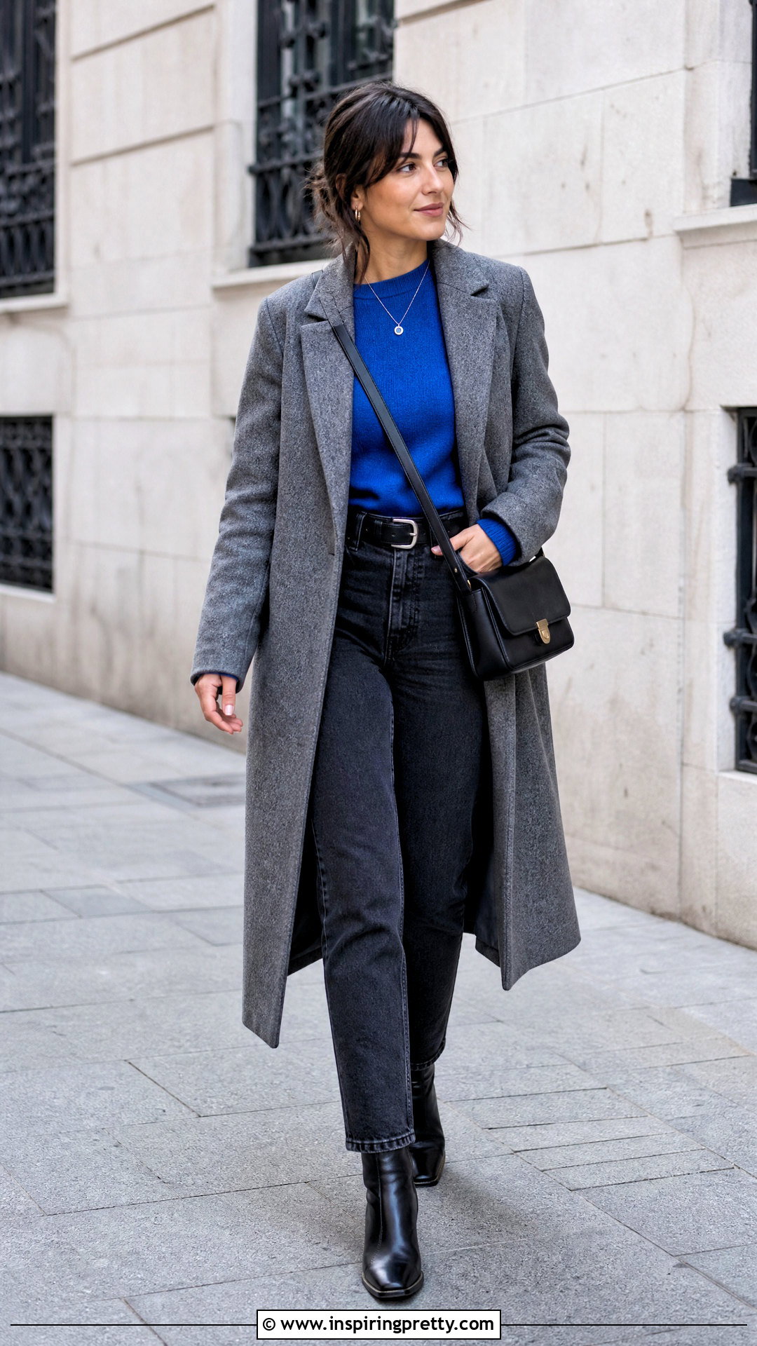 Blue Top With Charcoal Jeans - What Color Goes With Blue Top (20 Ways)
