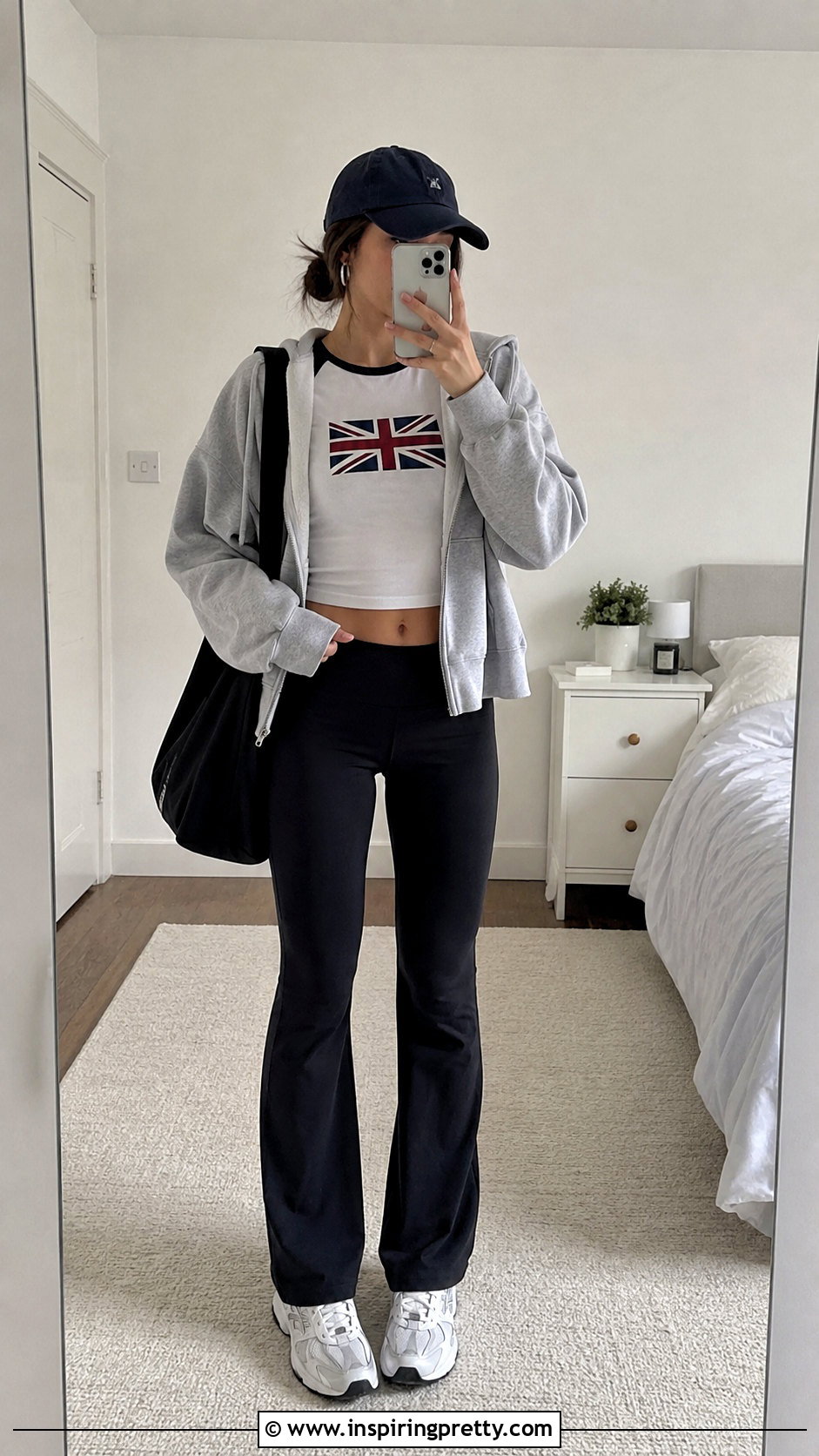 British Flag Top With Leggings And Oversized Hoodie - 20 Brandy Melville British Flag Top outfit ideas