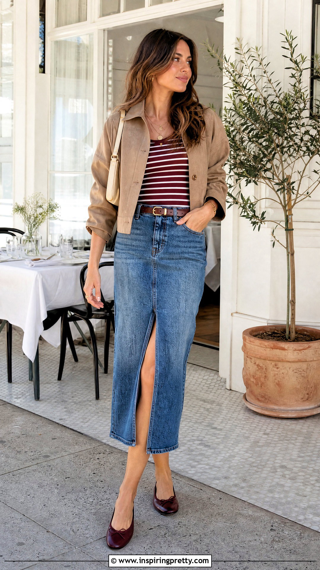 Burgundy And White Top With A Denim Midi Skirt - 25 burgundy and white top outfit ideas