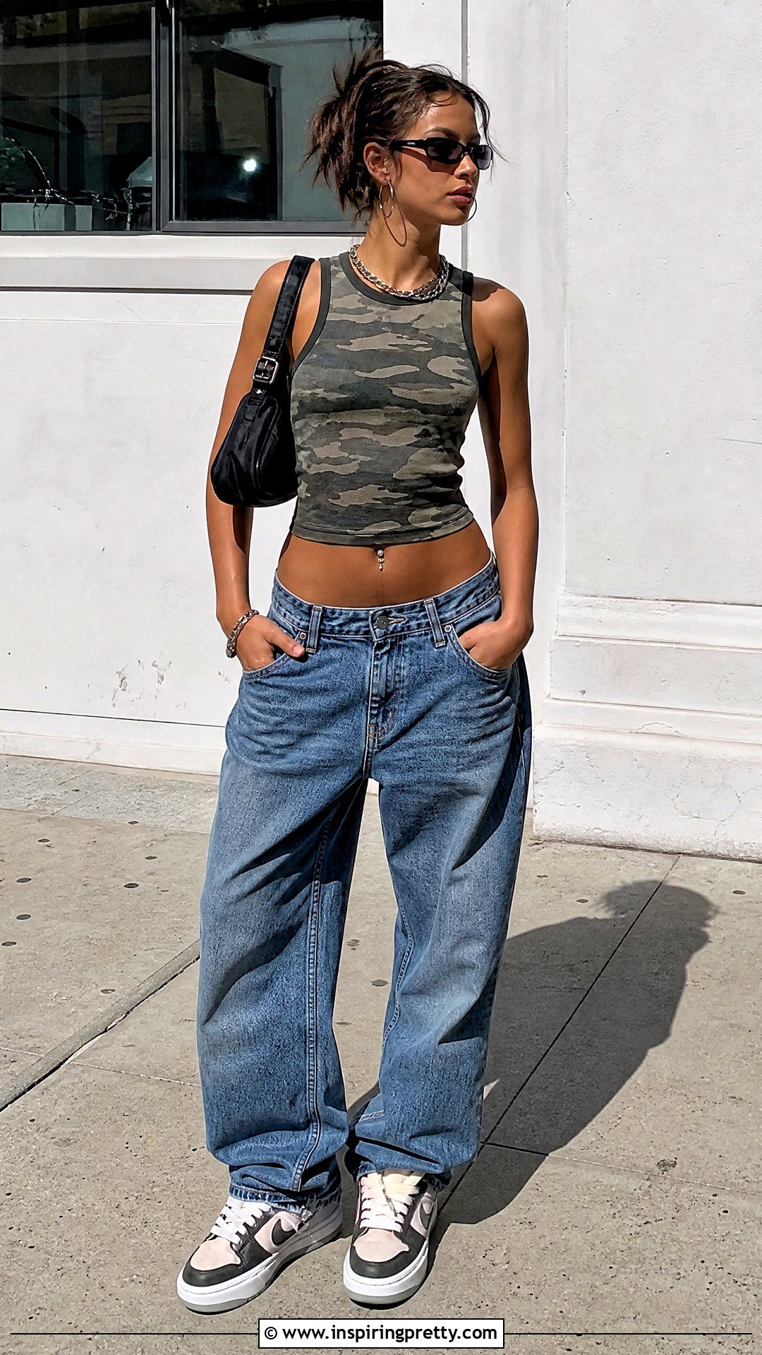Camo Crop Tank Top With Low Rise Jeans - 20 camo crop tank top outfit ideas