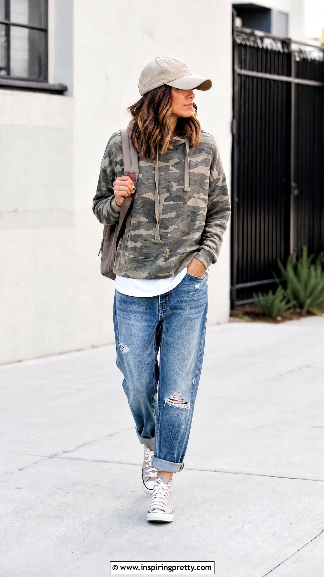 Camo Print Hoodie With Distressed Jeans - 20 camo print casual top outfit ideas