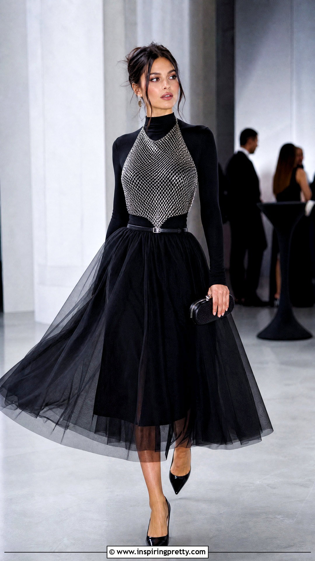 Chainmail Top With A Tulle Skirt - 50 chainmail top outfit ideas