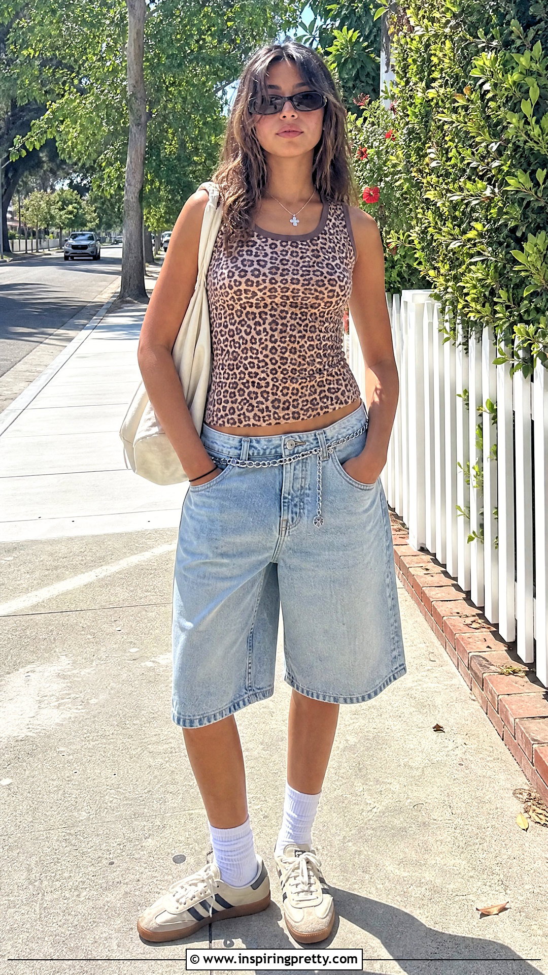 Cheetah Print Tank Top With Denim Jorts - 25 cheetah print tank top y2k outfit ideas