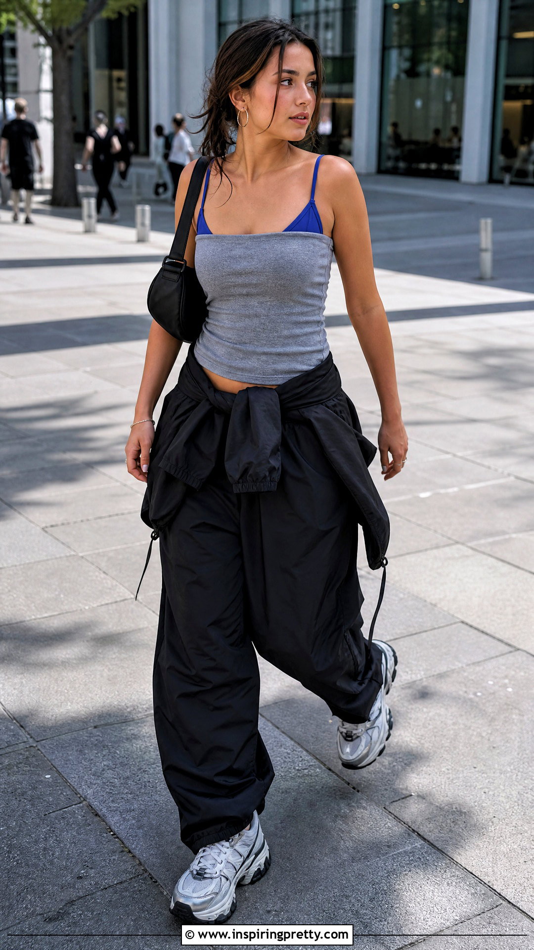 Contrast Bralette Under Tube Top With Parachute Pants - 25 bralette under tube top outfit ideas