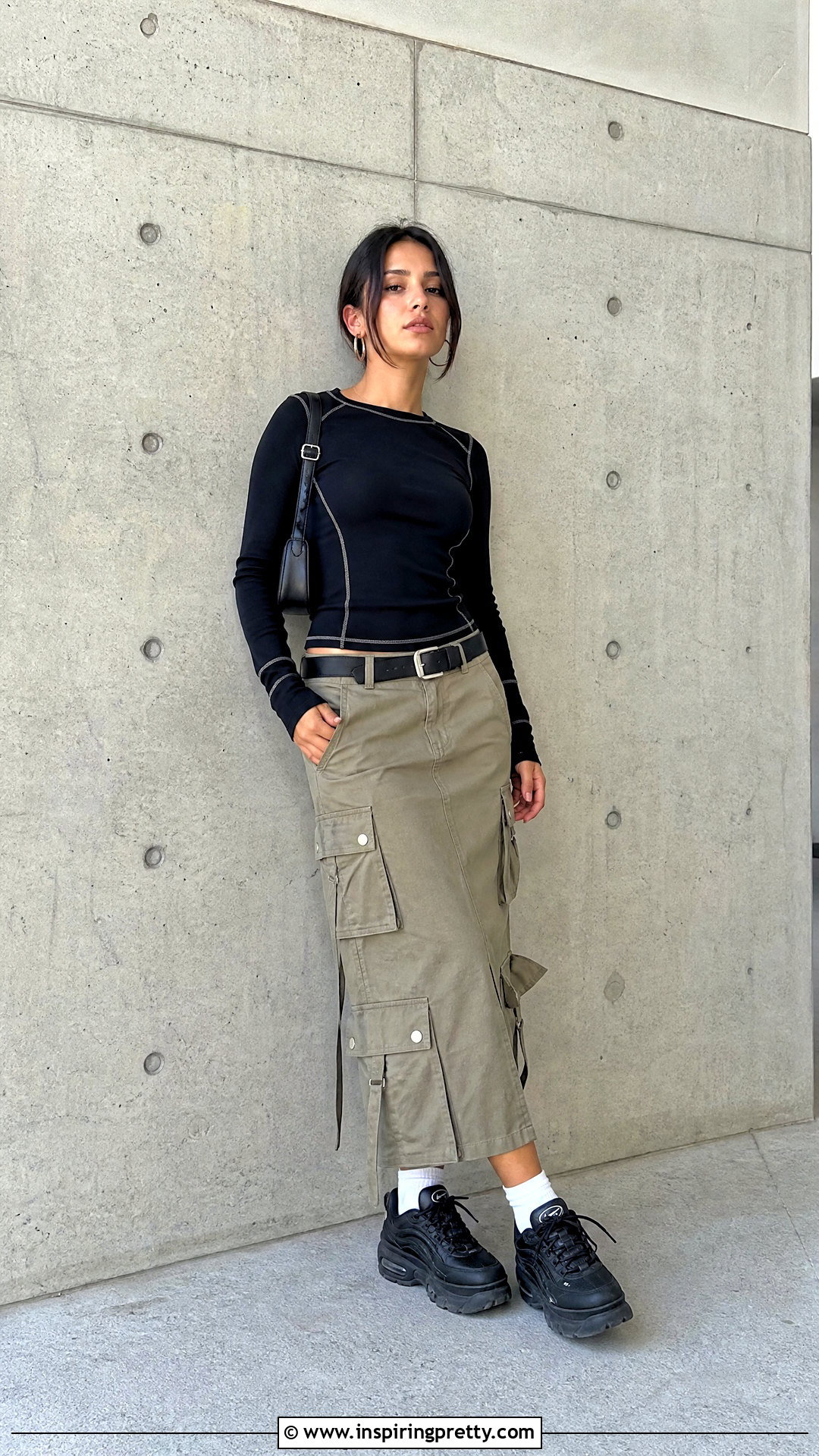 Contrast Stitch Top With Cargo Skirt - 50 2000 tops outfit ideas
