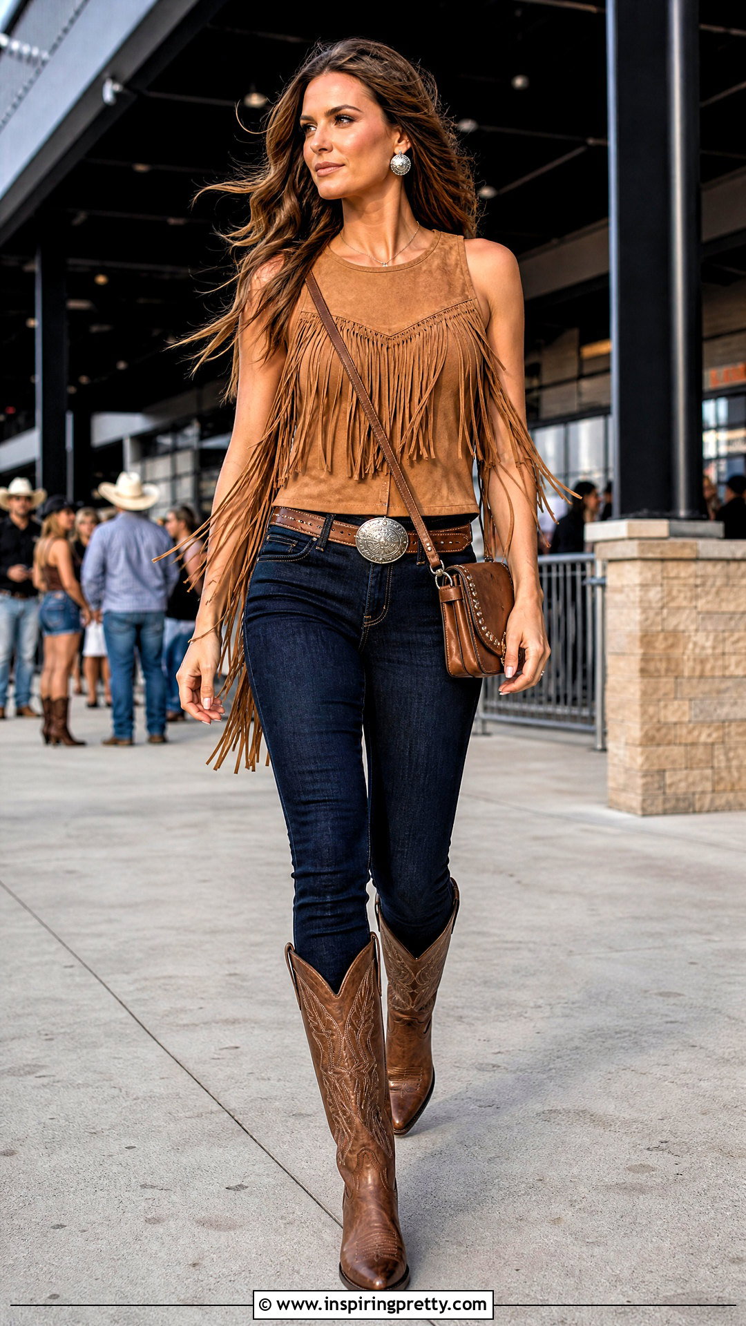 Country Fringe Top Outfit - 25 country style top outfit ideas