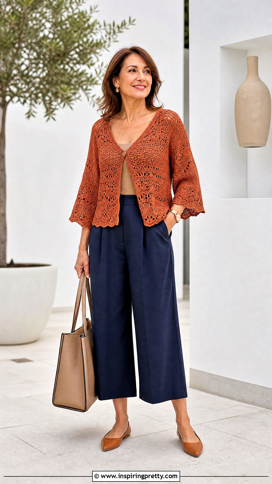 Crochet Flowy Top With Culottes And Flats - 20 crochet flowy top outfit ideas