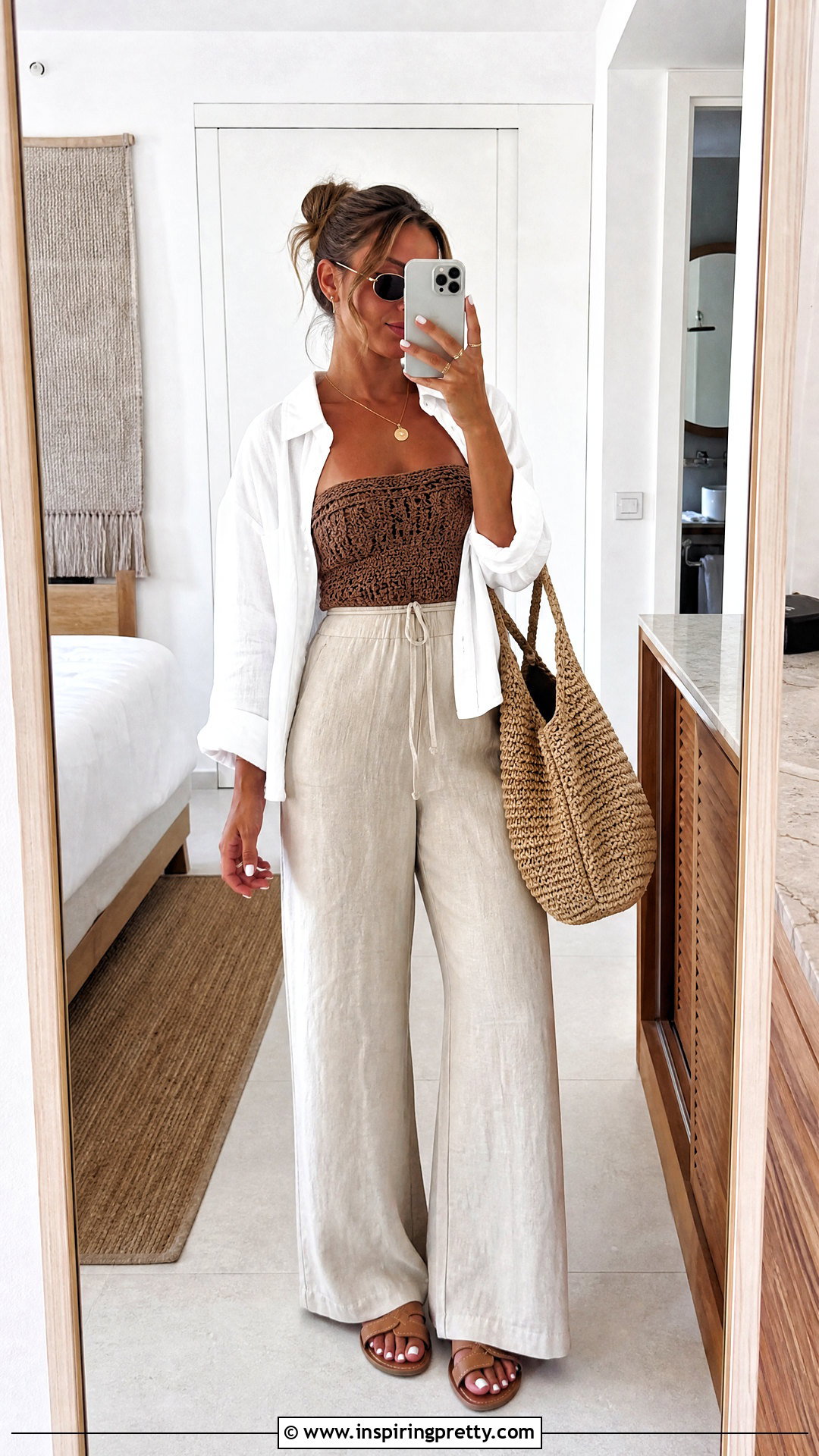 Crochet Tube Top And Linen Shirt - 50 simple crochet tops outfit ideas