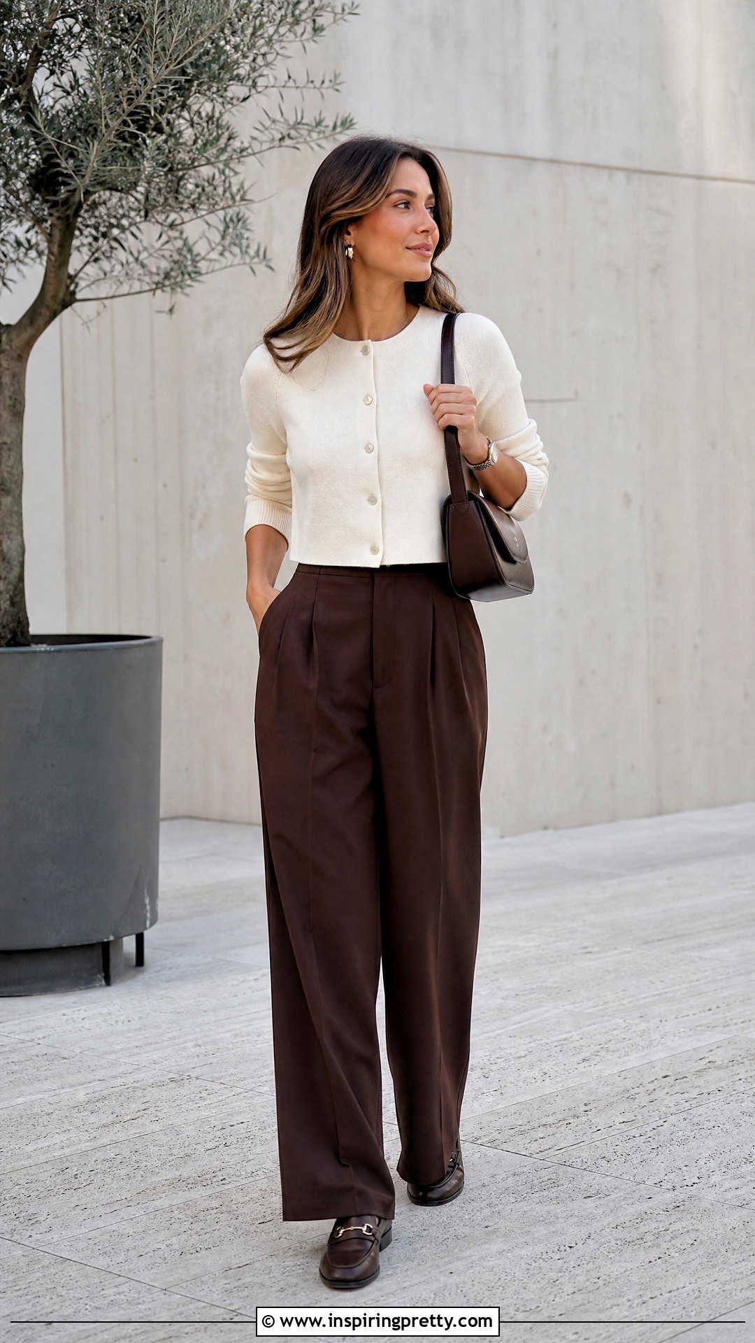 Cropped Cardigan With Wide Leg Pants - 20 Tops That Go Well With Wide Leg Pants