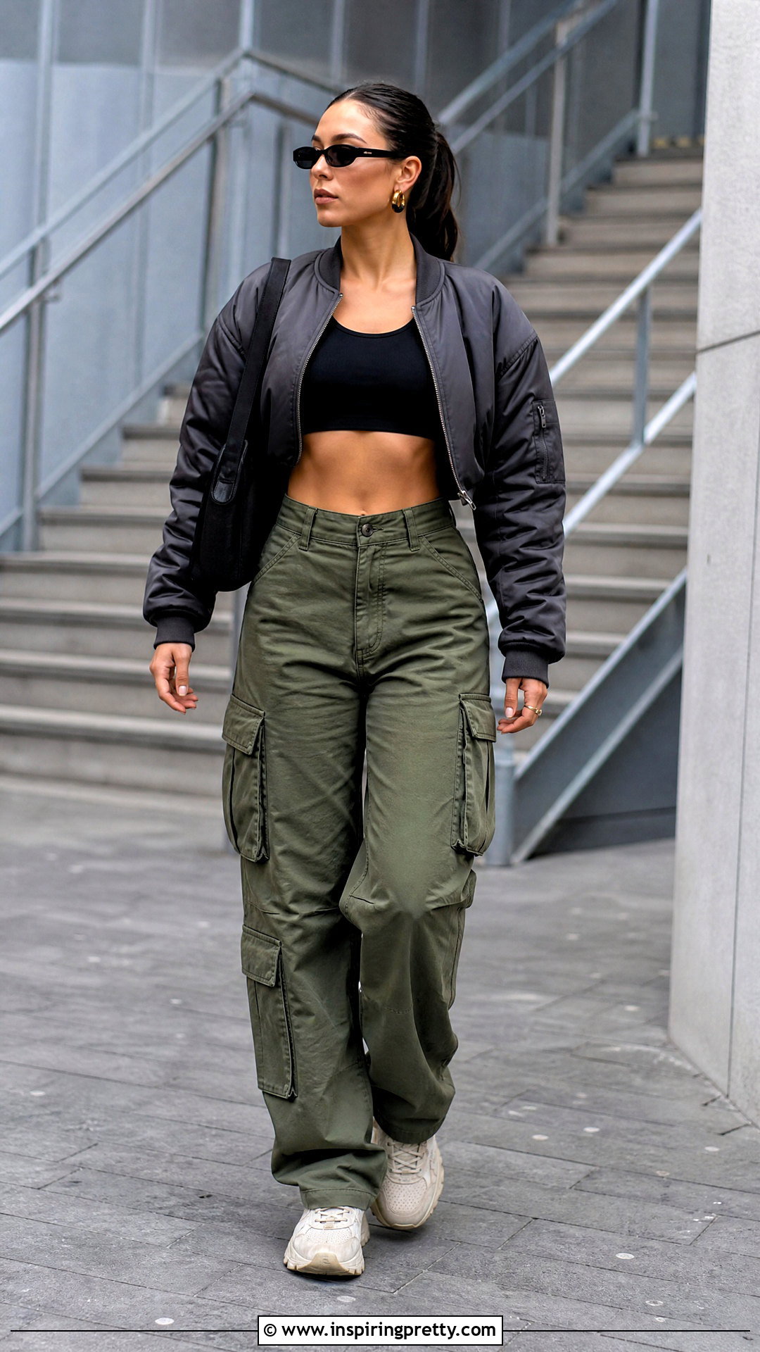 Cropped Sport Top With Cargo Pants - 50 Sport Top outfit ideas
