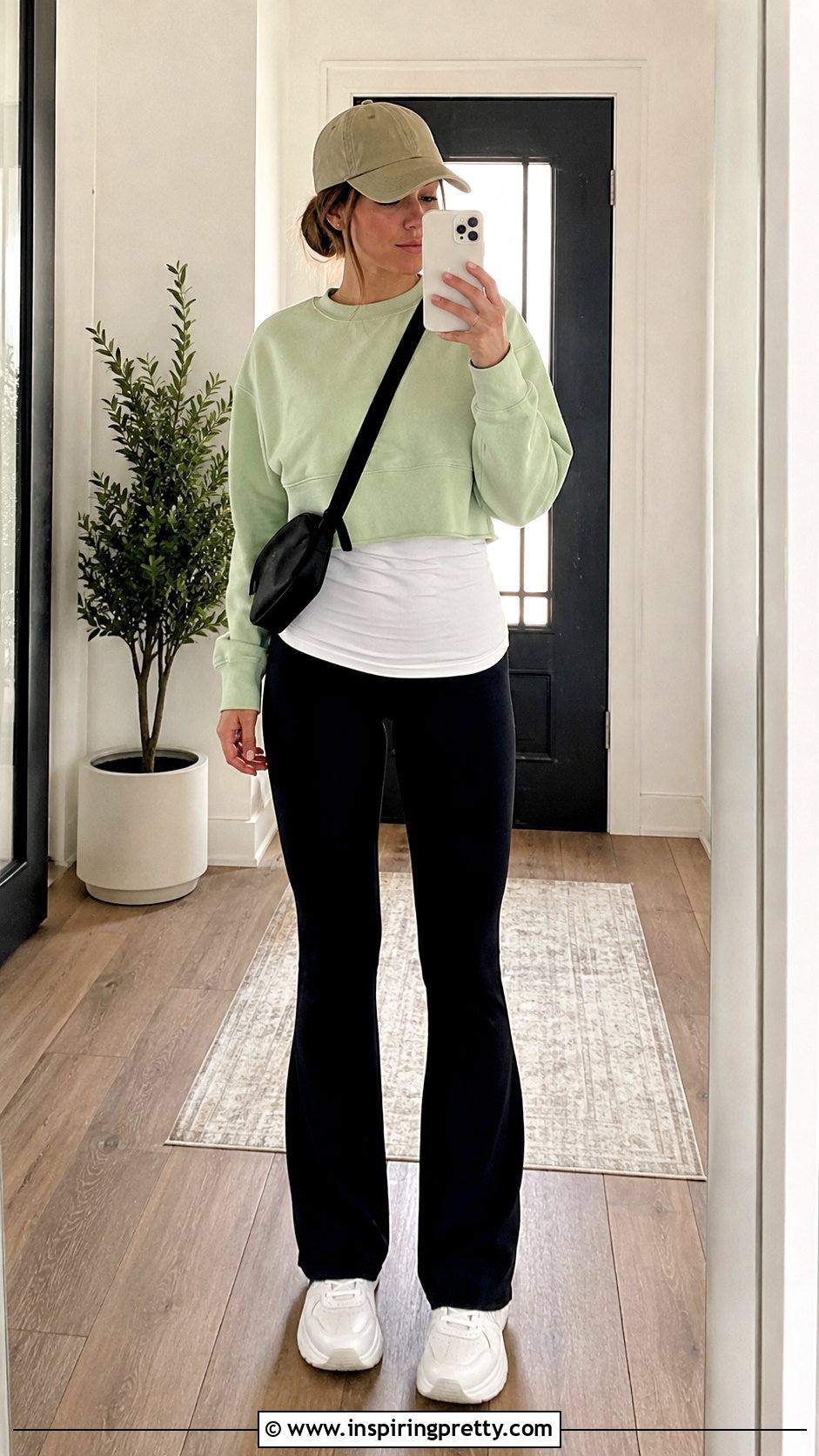 Cropped Sweatshirt Layering Top Over Longline Tee And Leggings - 20 Layering Tops For Spring Ideas