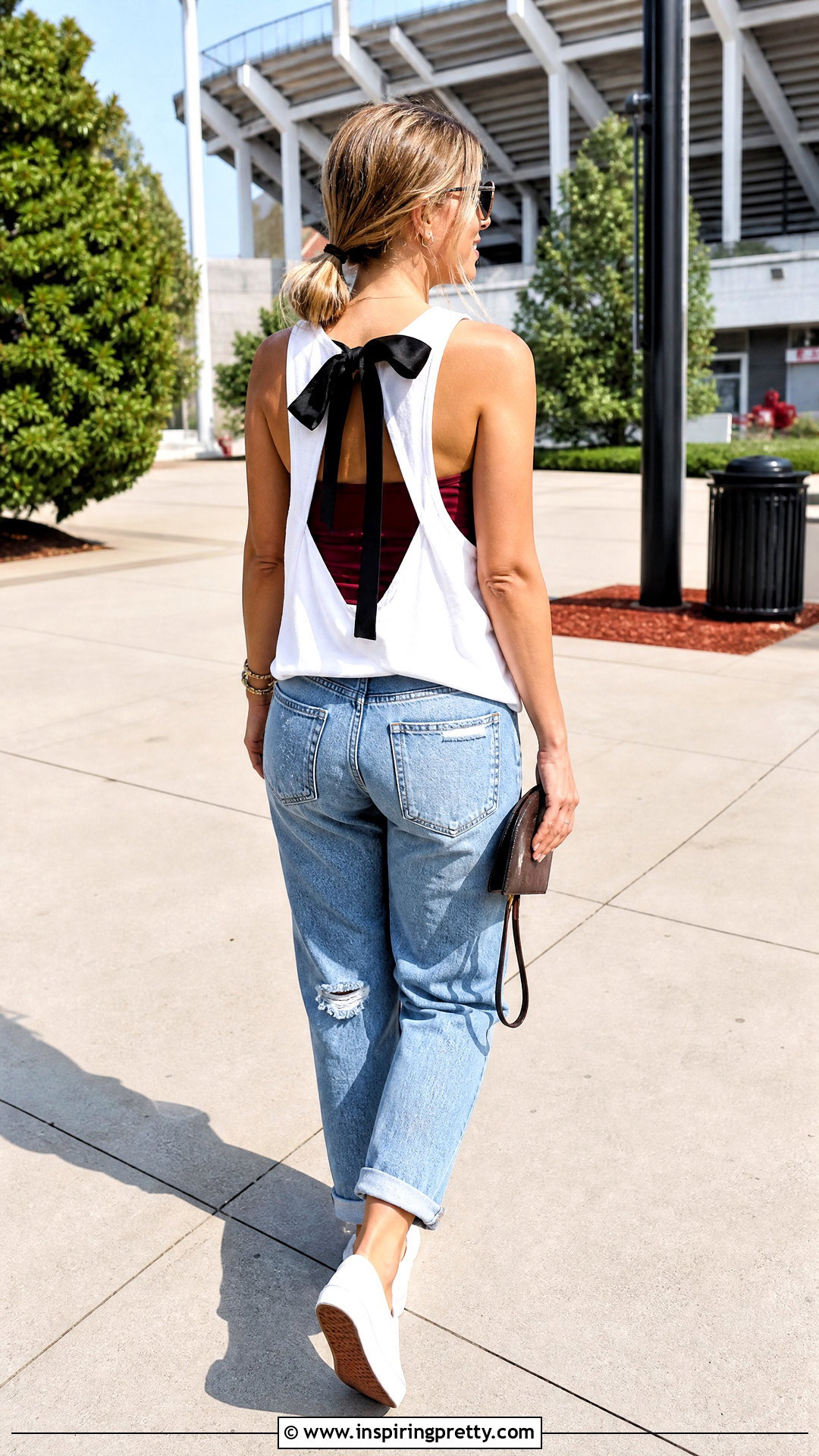 DIY Bow Back Game Day Tank Outfit - 25 Game Day Tops Diy Ideas