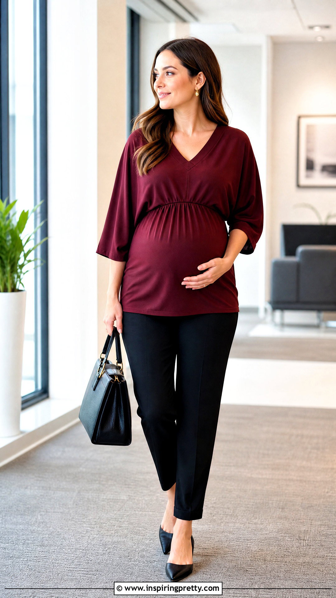 Dolman Sleeve Top And Tapered Pants Pregnancy Outfit - 25 tops to hide pregnancy outfit ideas