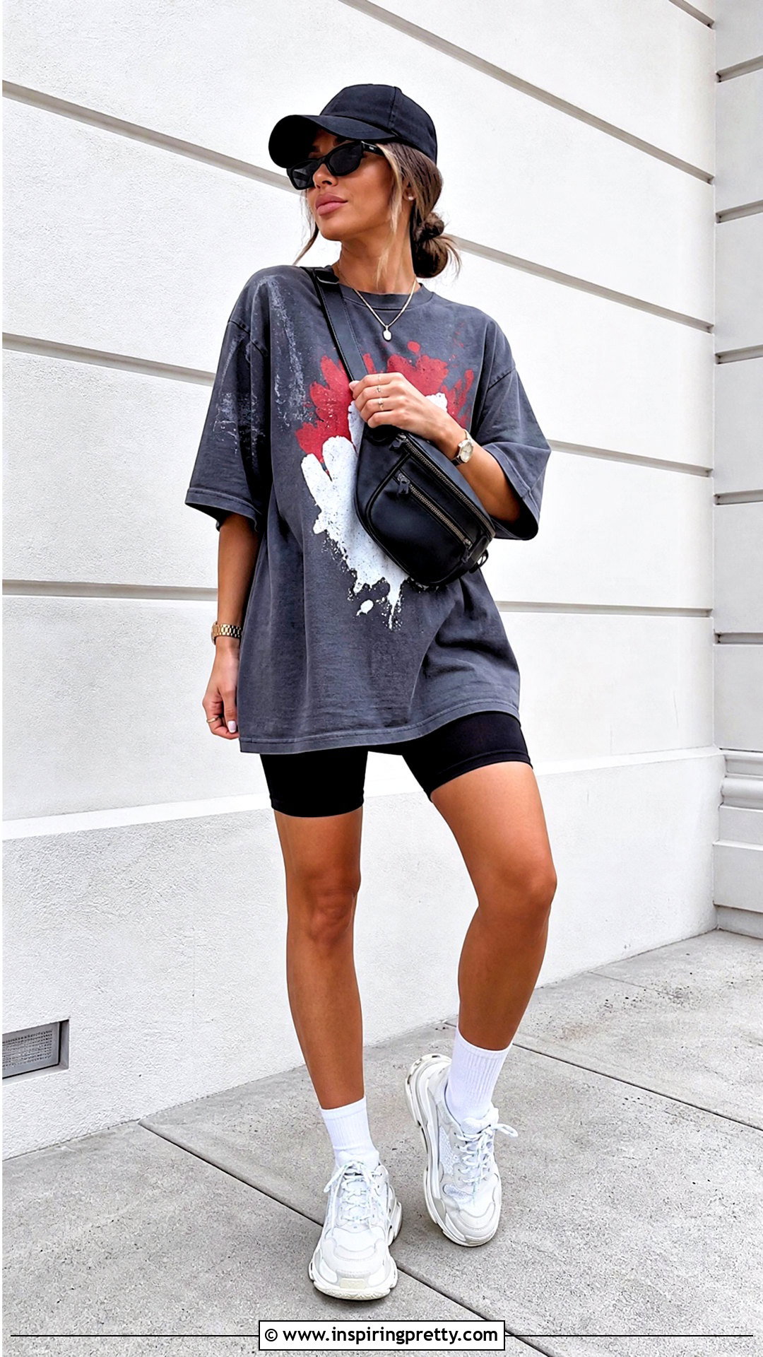 Dsquared Oversized T Shirt With Biker Shorts - 25 Dsquared2 Tops outfit ideas
