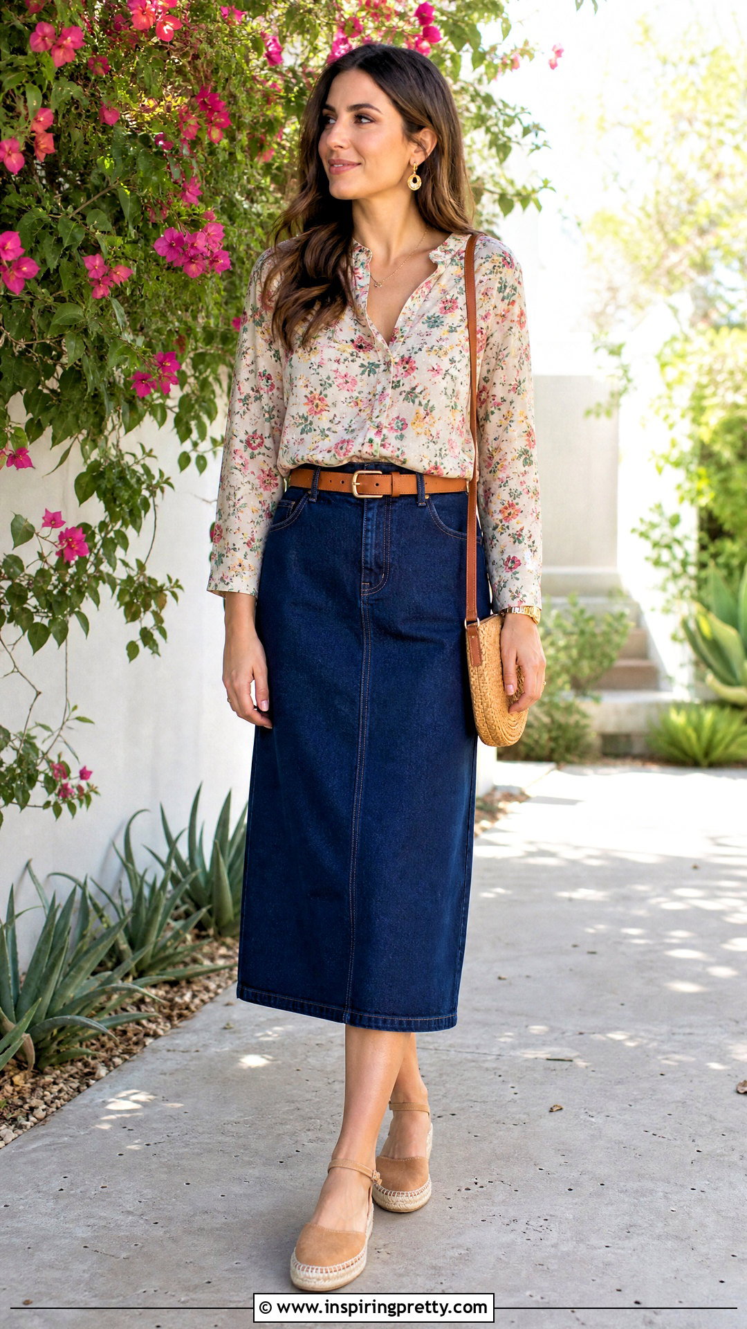 Floral Cotton Top With Denim Skirt - 50 cotton tops outfit ideas