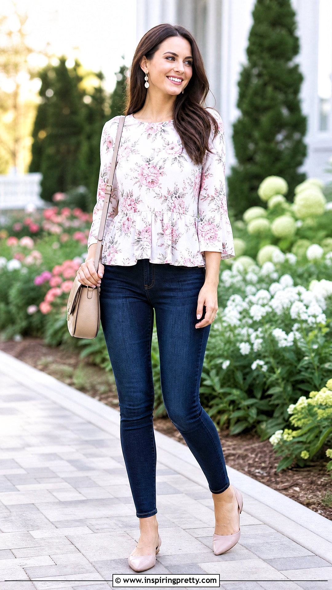 Floral Peplum Top With Skinny Jeans And DOrsay Flats - 20 Floral Top With Jeans And Flats