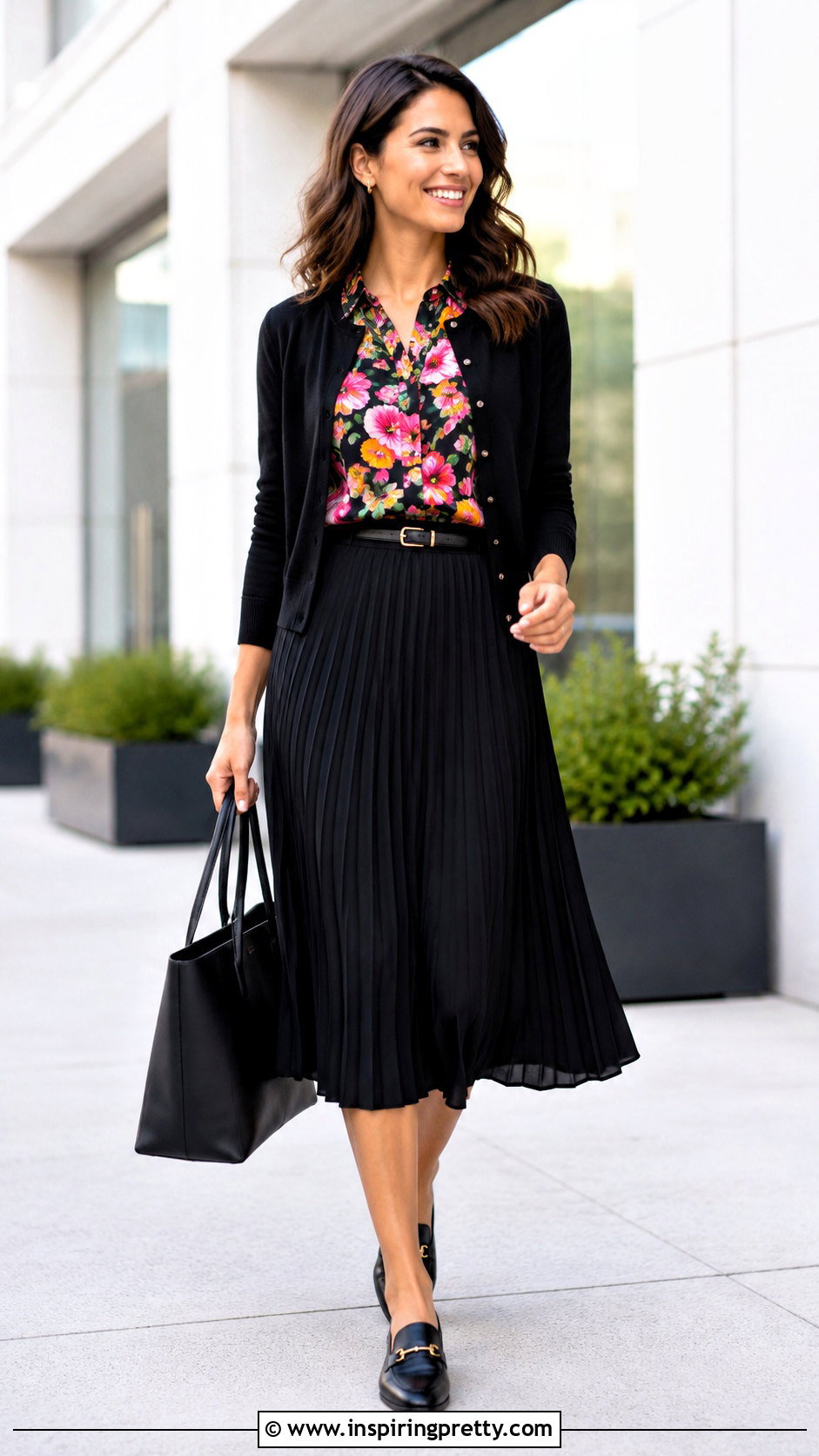 Floral Top With Black Midi Skirt - 50 floral tops outfit ideas