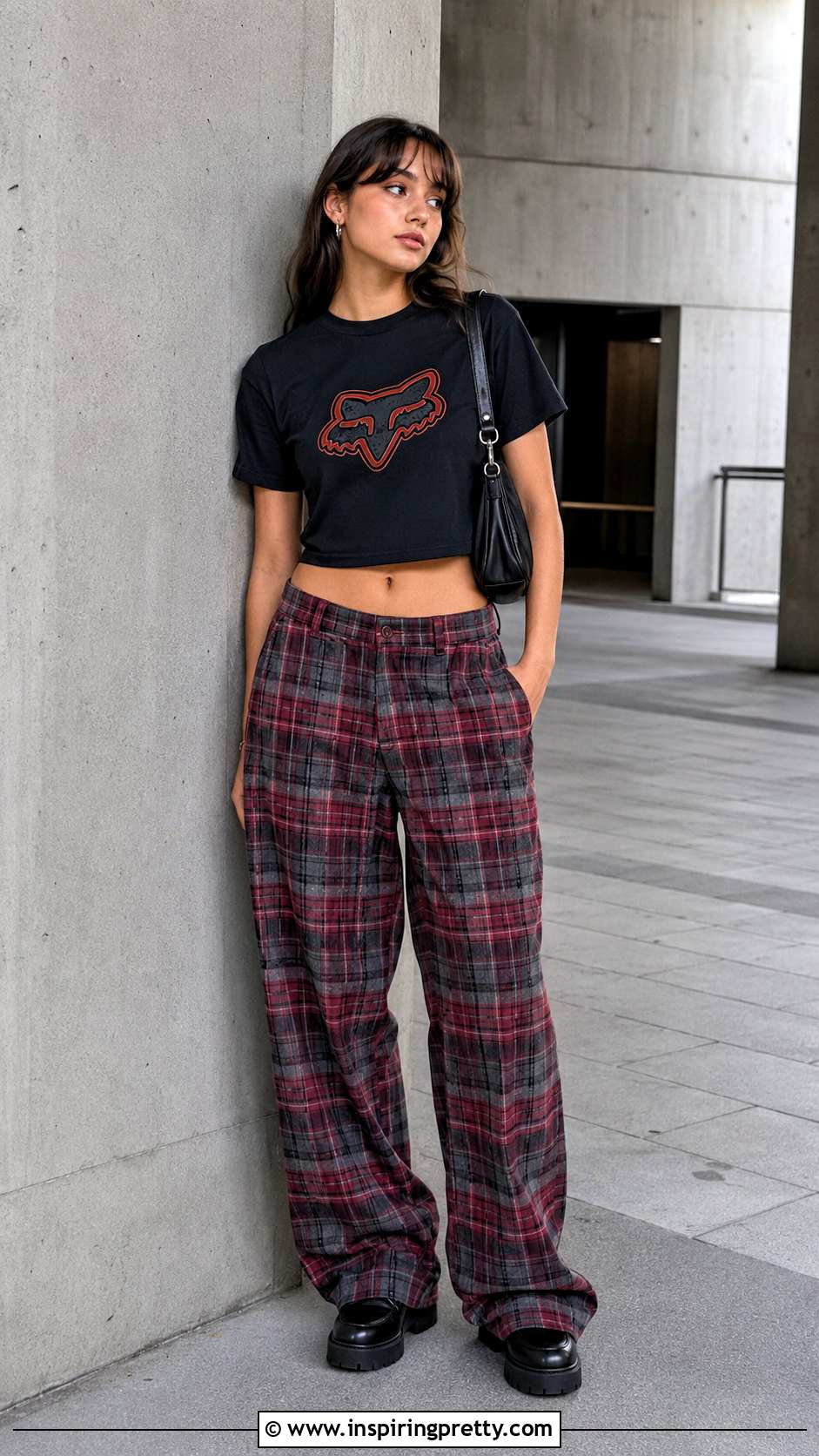 Fox Crop Top With Plaid Pants - 20 fox crop top outfit ideas
