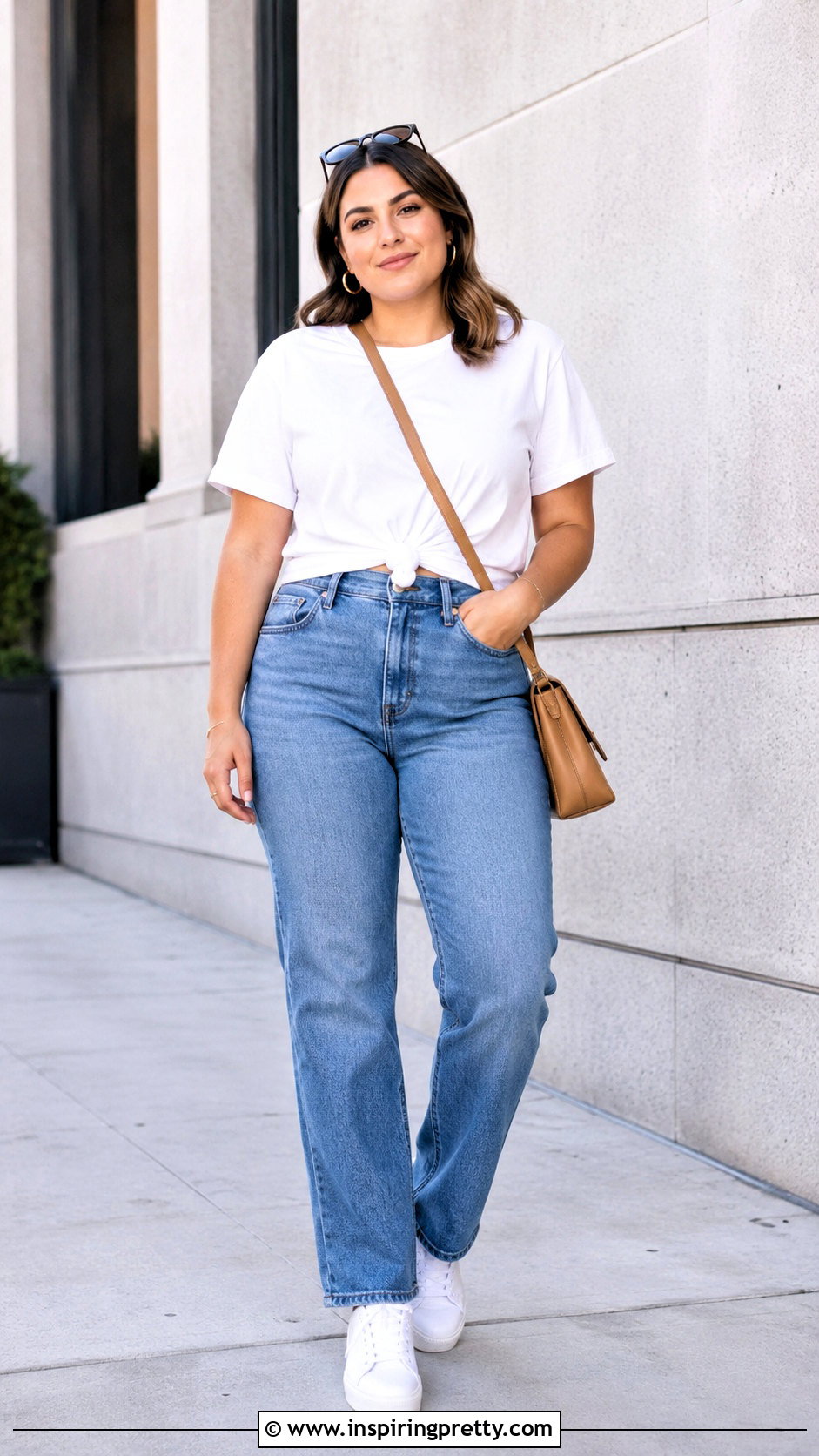 Front Knot T Shirt With High Waisted Jeans - how to make a knot top (20 ways)
