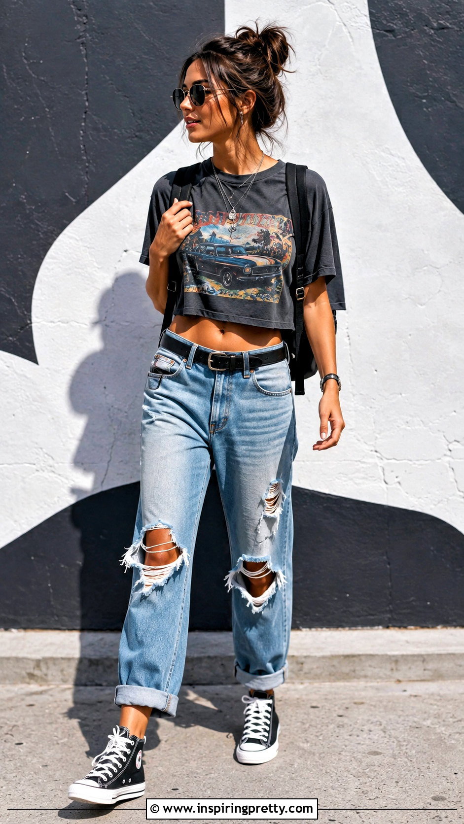 Graphic Crop Tee With Distressed Jeans - 50 jean crop top outfit ideas
