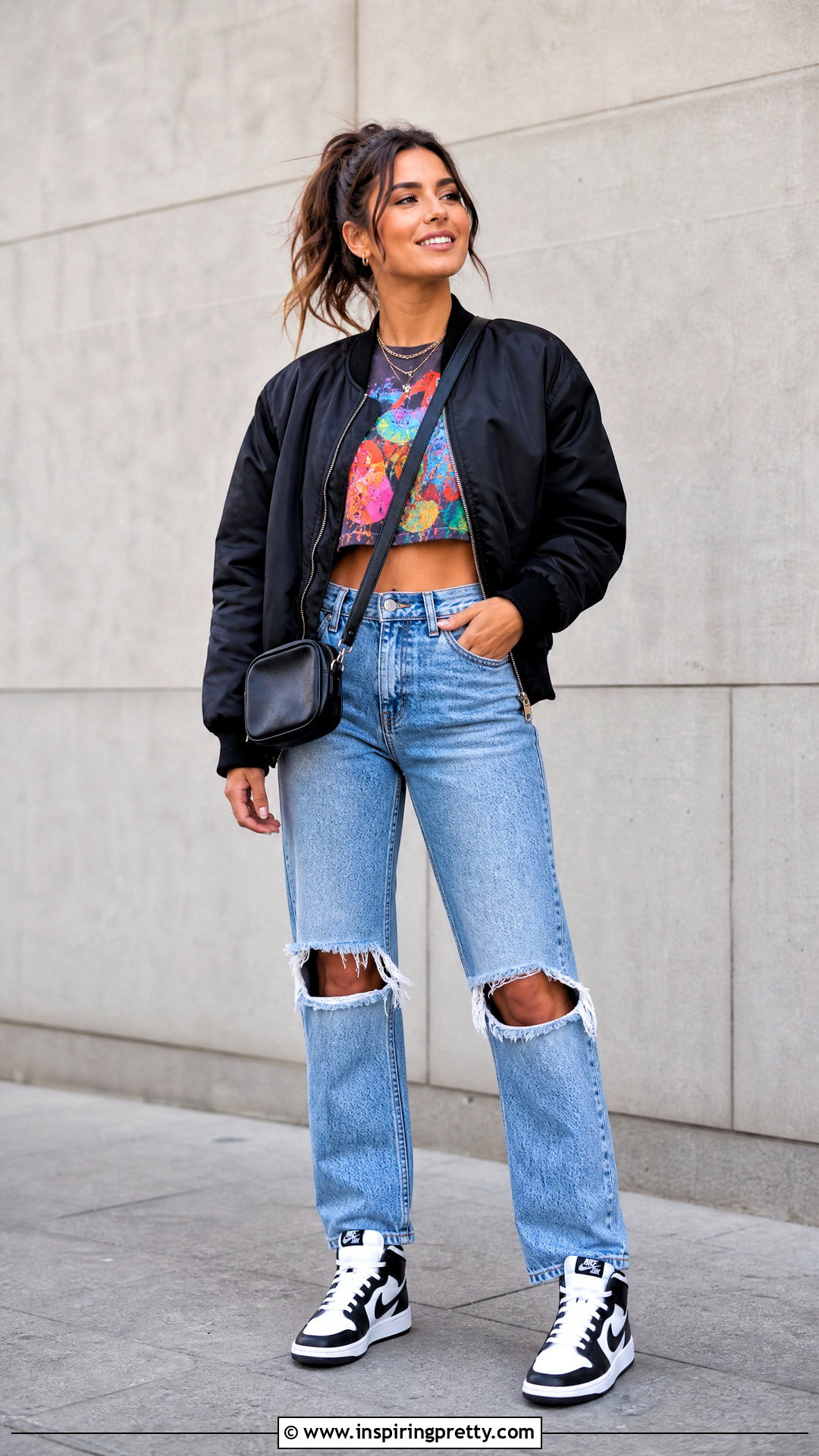 Graphic Crop Top And Ripped Jeans - 50 Crop Top And Jeans Outfit ideas