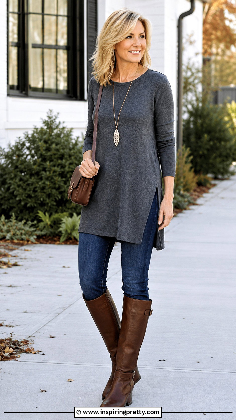 Gray Tunic Top With Slim Jeans - 50 gray top outfit ideas