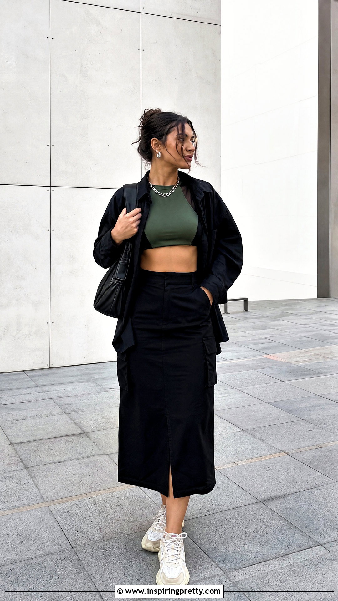 Green And Black Crop Top With Cargo Midi Skirt - 25 Green And Black Crop Top outfit ideas
