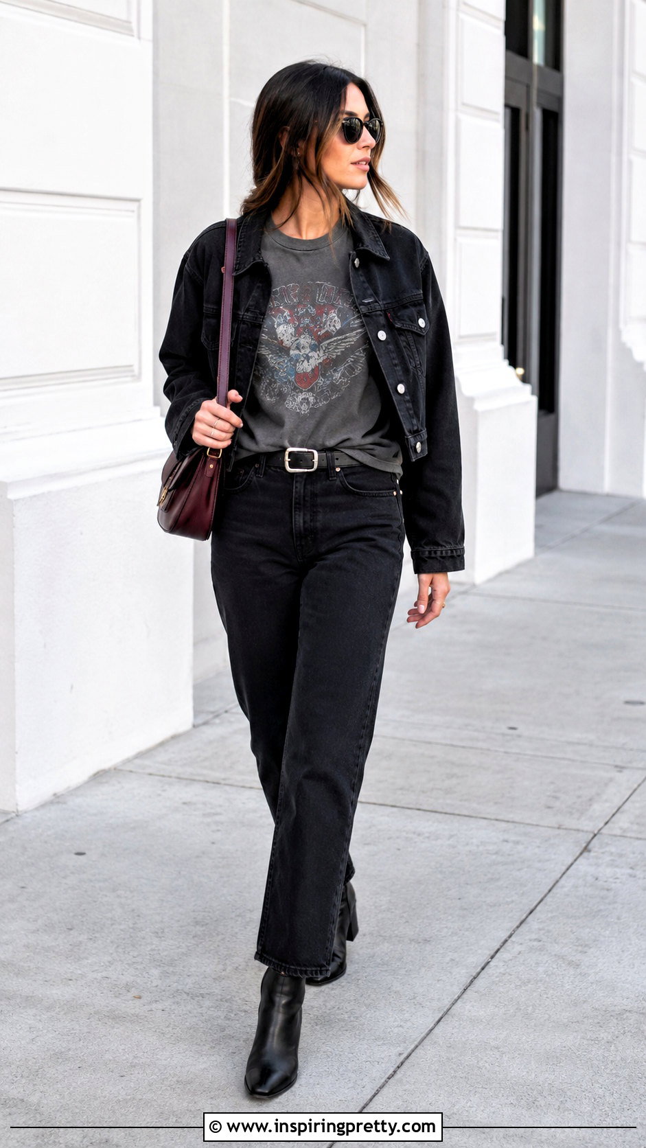 Grey Graphic T Shirt And Black Jeans - 50 grey top and jeans outfit ideas