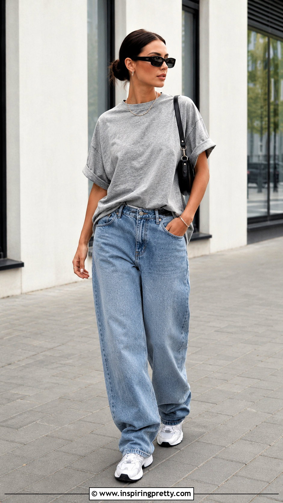 Grey Oversized T Shirt And Baggy Jeans - 50 grey top and jeans outfit ideas