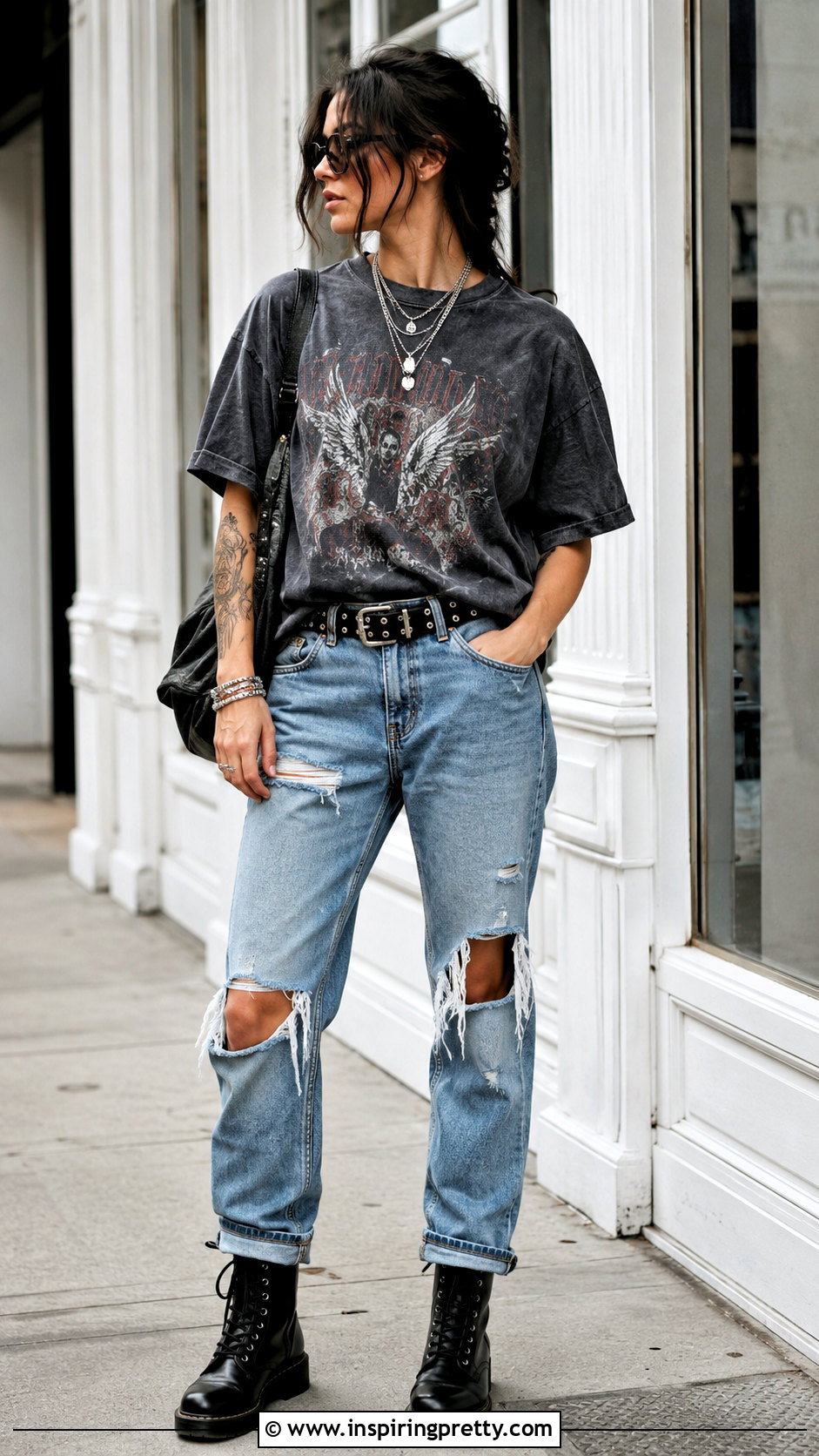 Grunge Graphic Tee With Ripped Jeans - 50 grunge tops outfit ideas