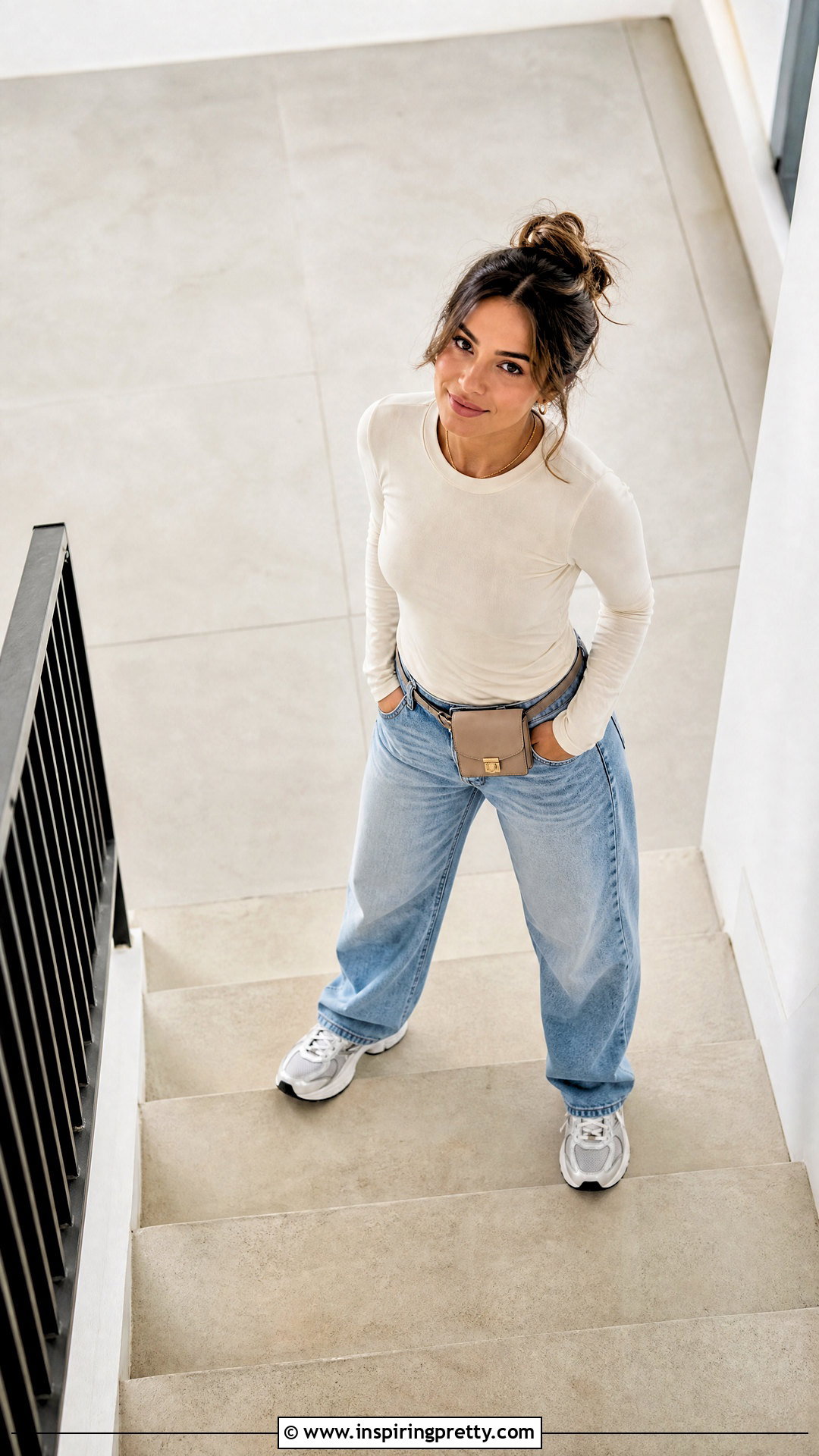 High Angle Pose With Long Sleeve Top And Relaxed Jeans - 50 Photo Poses In Jeans Tops