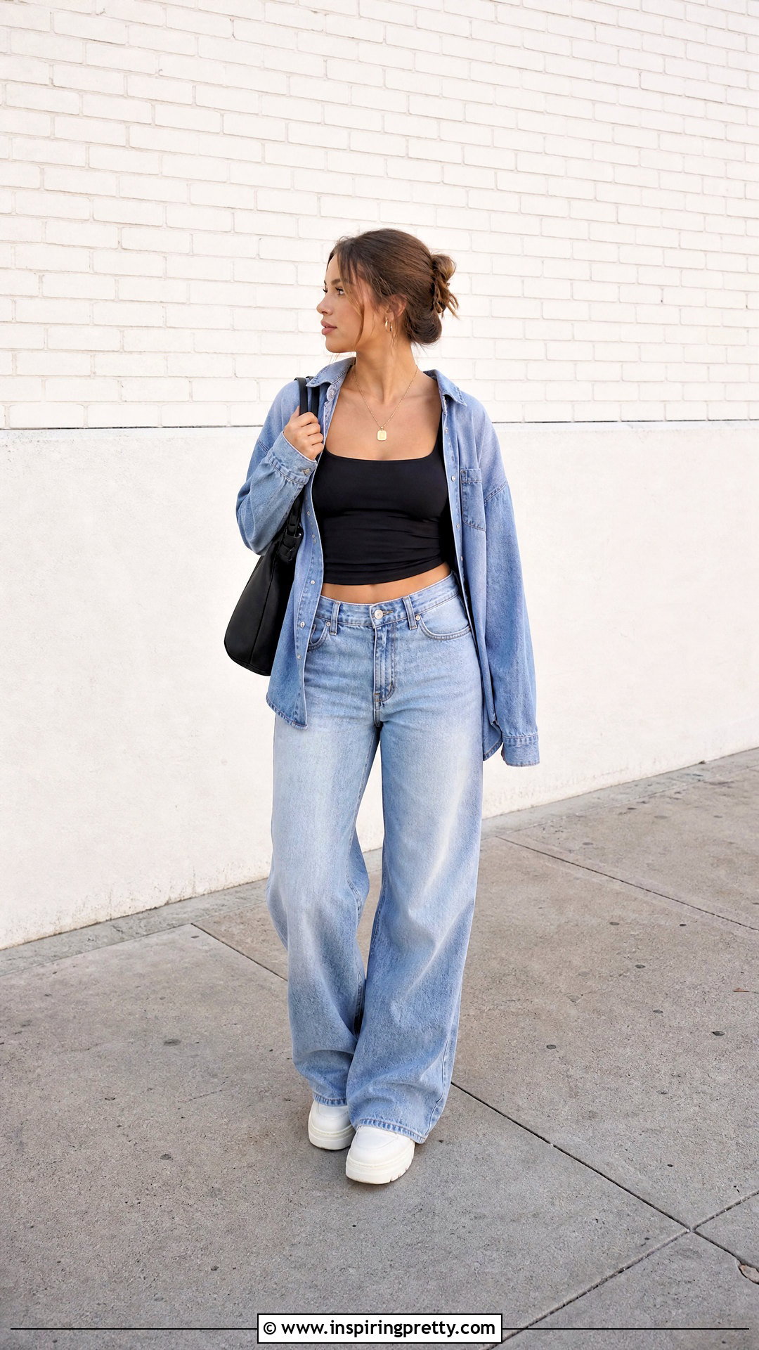 Hollister Long Sleeve Crop Top With Wide Leg Jeans - 20 hollister long sleeve crop top outfit ideas