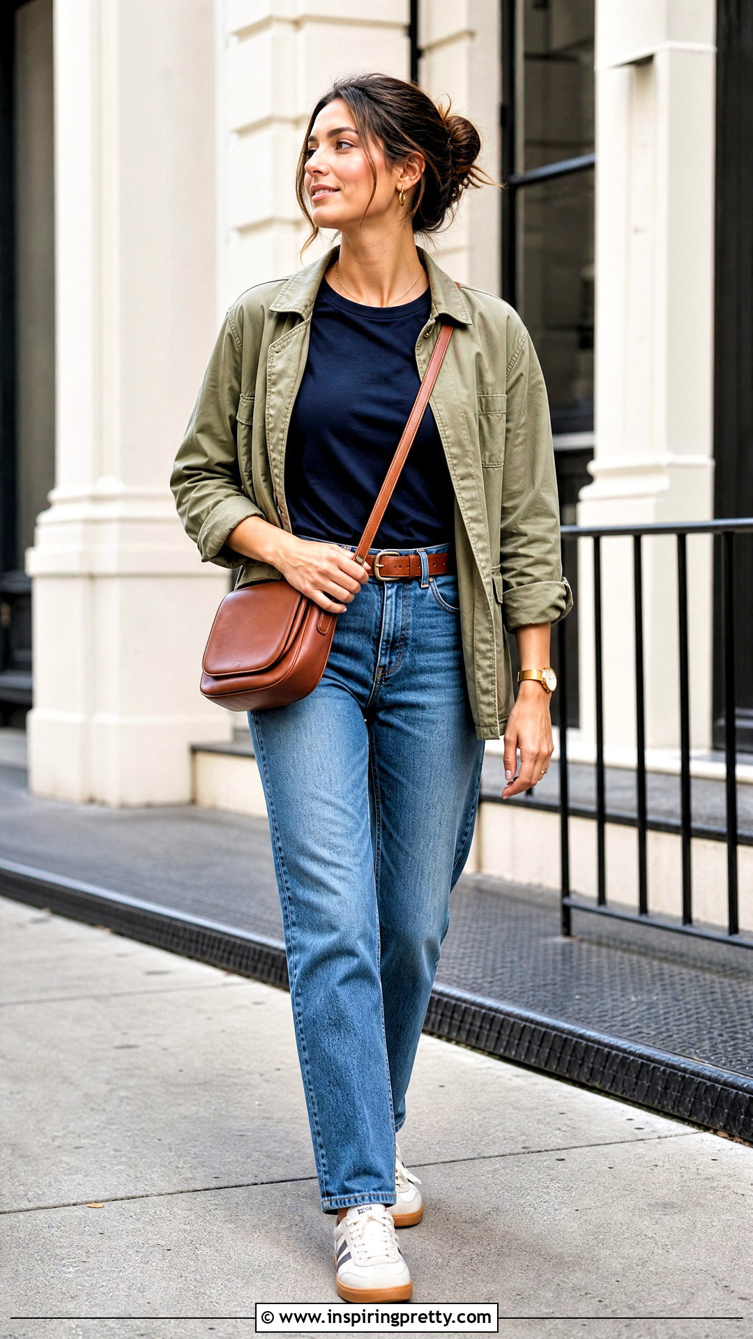 Jockey T Shirt With Straight Leg Jeans - 20 jockey tops outfit ideas