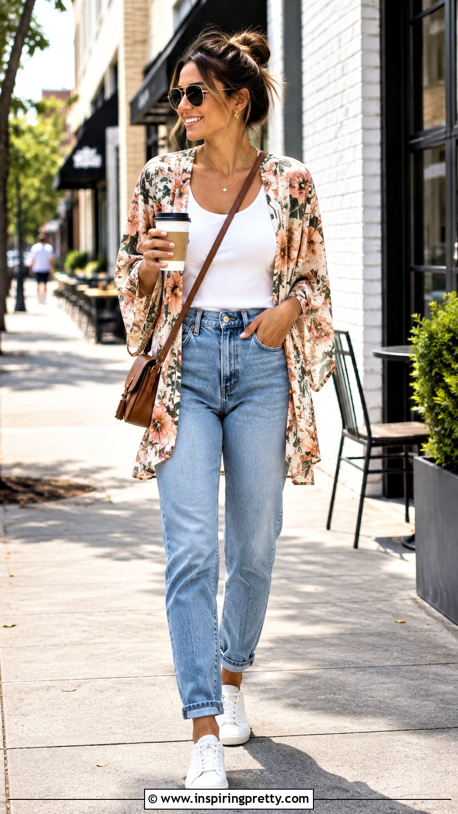 Kimono Top With Mom Jeans And Sneakers - 50 kimono top outfit ideas