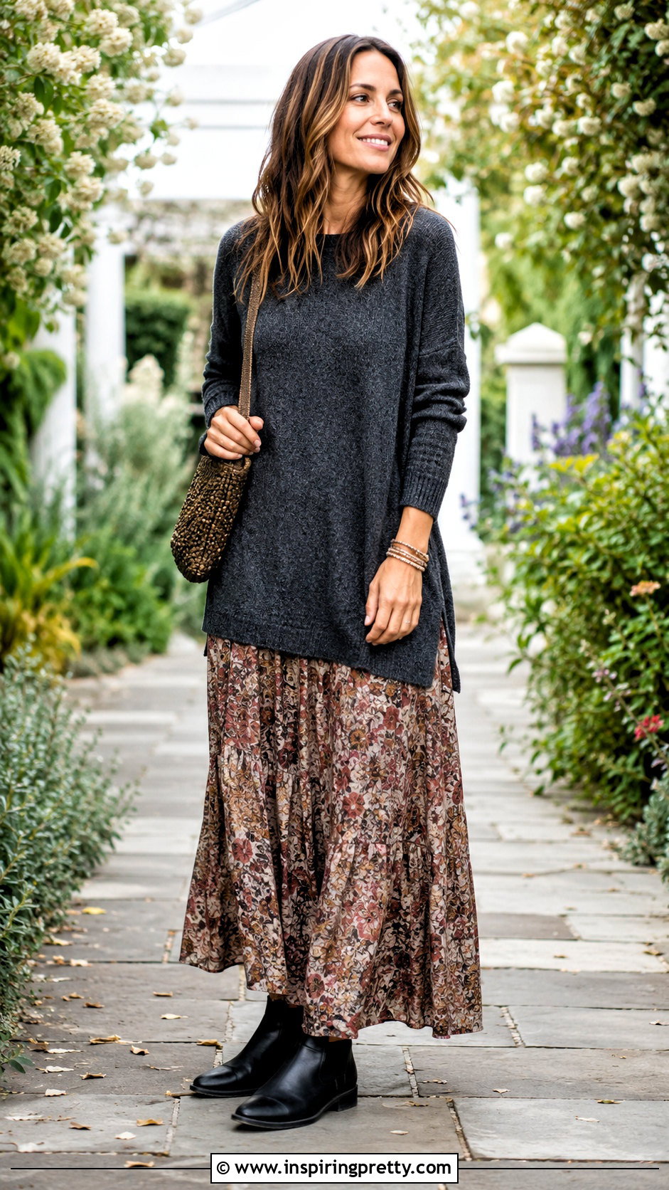 Knit Tunic Top With Maxi Skirt And Flat Boots - 25 knit tunic top outfit ideas