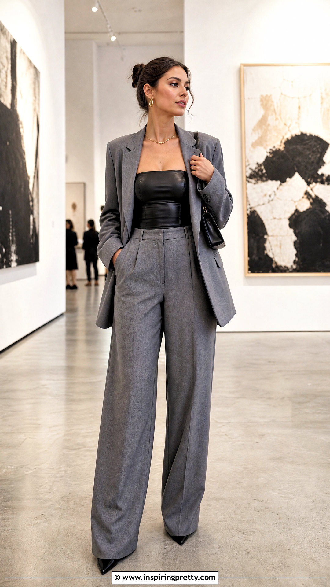 Leather Tube Top With Oversized Blazer - How To Style Leather Tops (25 Ways)