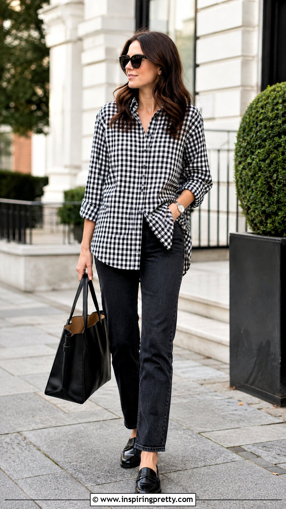 Long Gingham Shirt With Dark Jeans - 50 stylish long tops for women