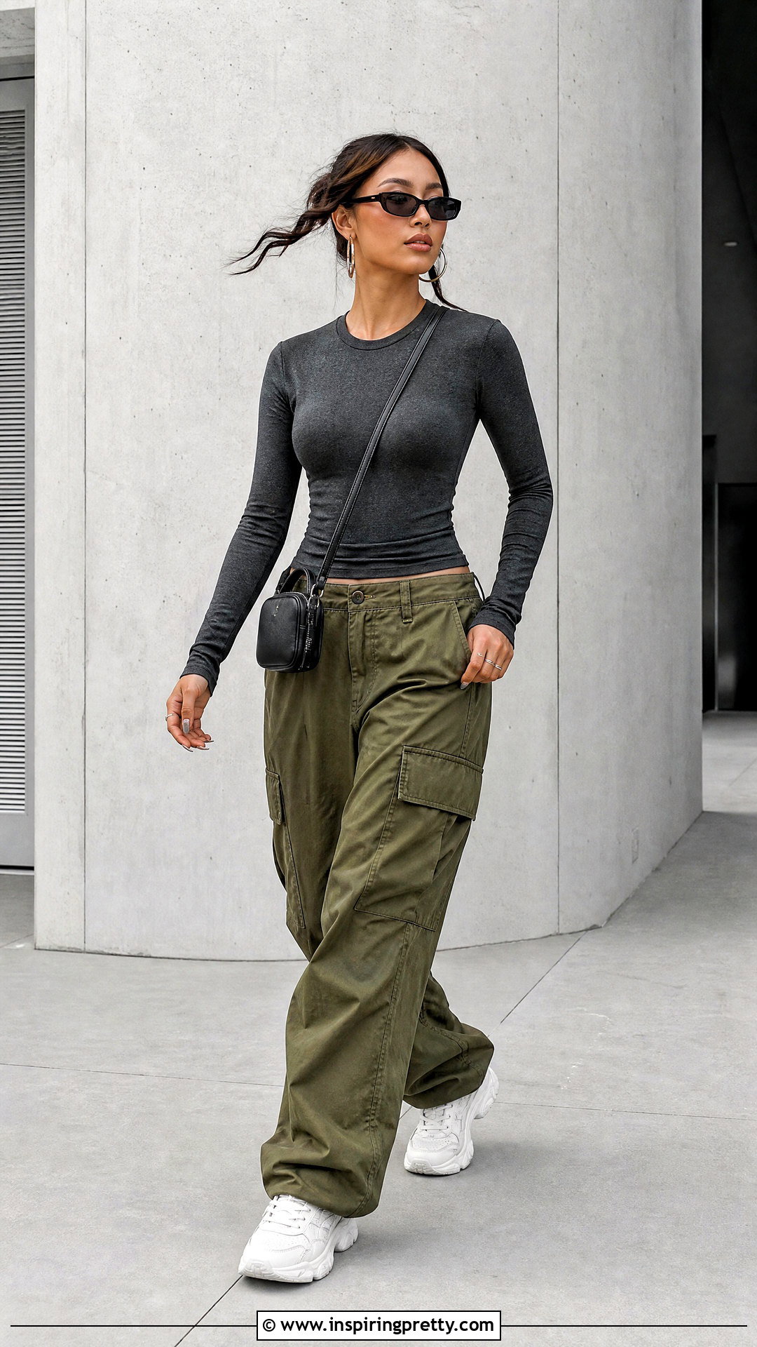 Long Sleeve Bodycon Top With Cargo Pants - 50 bodycon tops outfit ideas