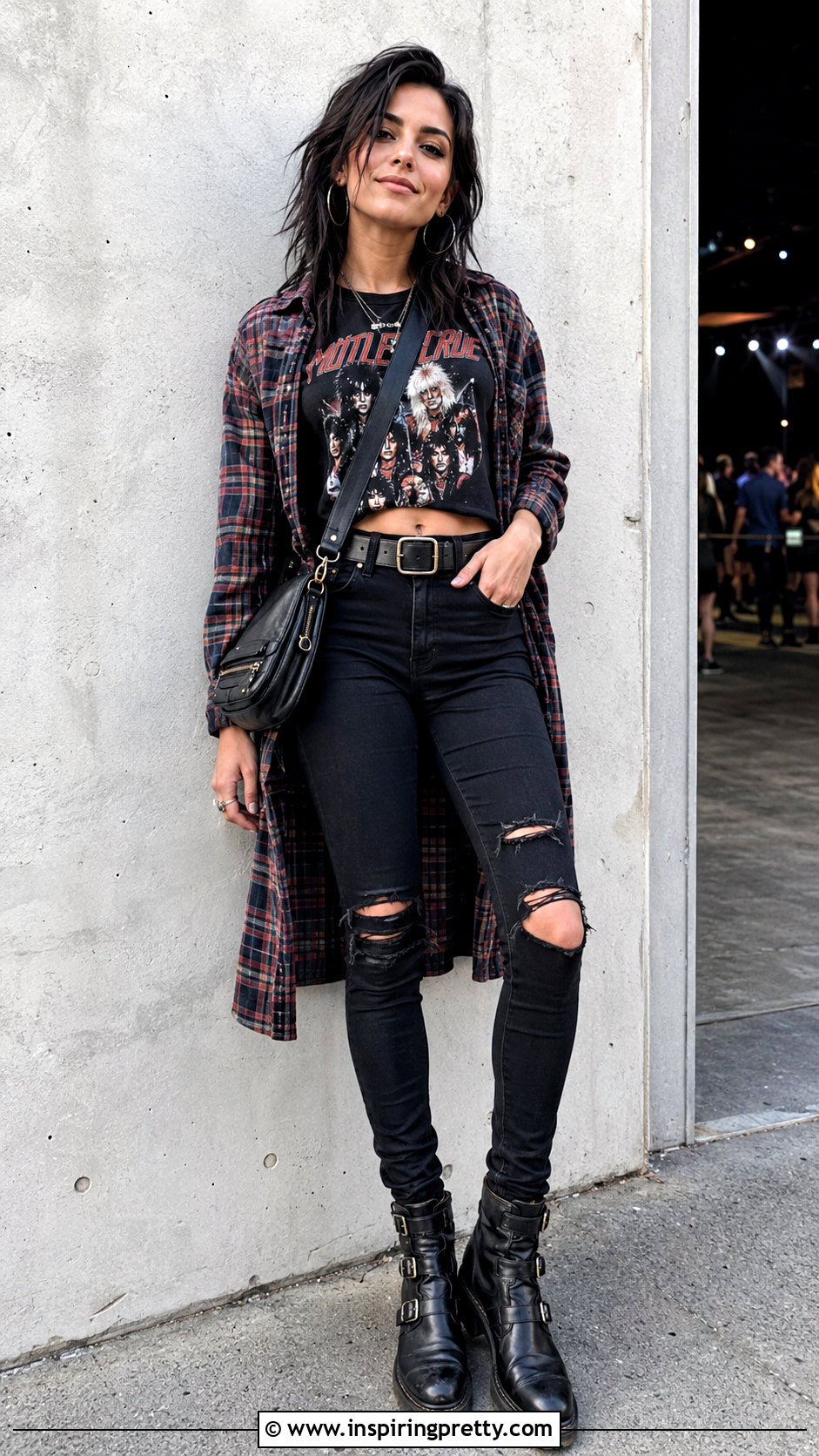 Motley Crue Crop Top With Ripped Skinny Jeans And Moto Boots - 25 Motley Crue Crop Top outfit ideas