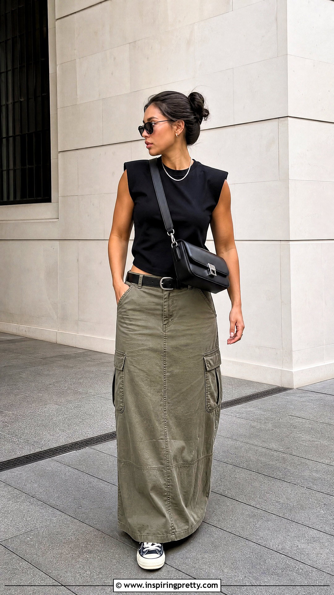 Muscle Tee And Cargo Maxi Skirt Streetwear Outfit - 50 streetwear tops outfit ideas