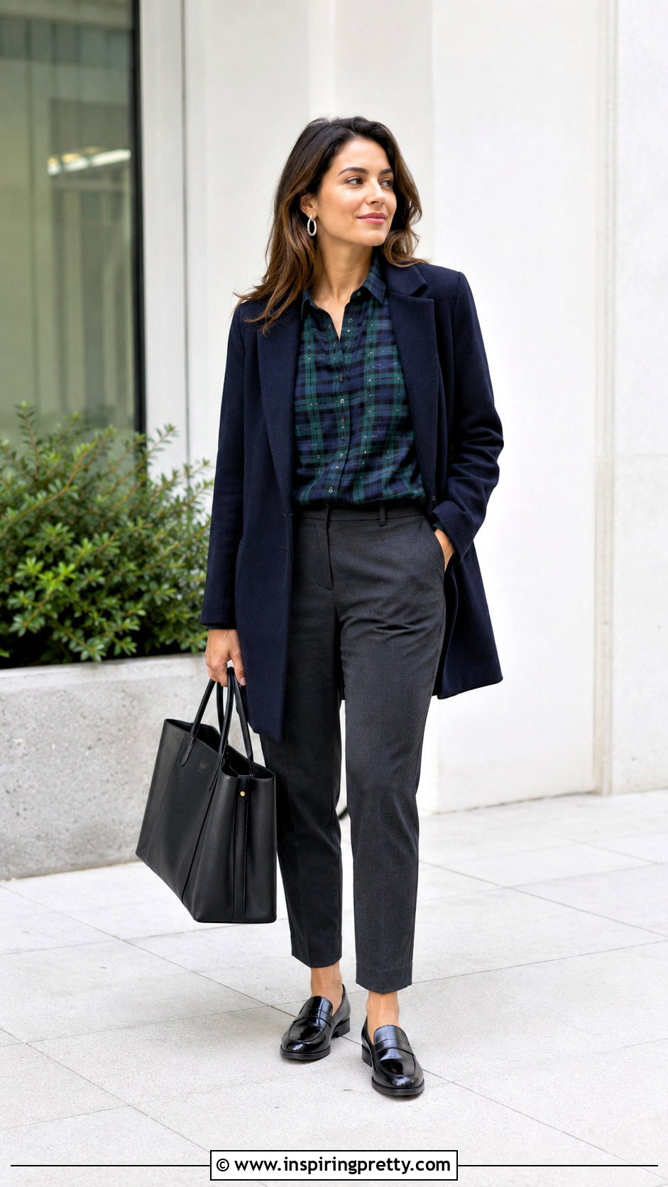 Navy And Green Top With Gray Ankle Pants - 20 Navy And Green Top outfit ideas