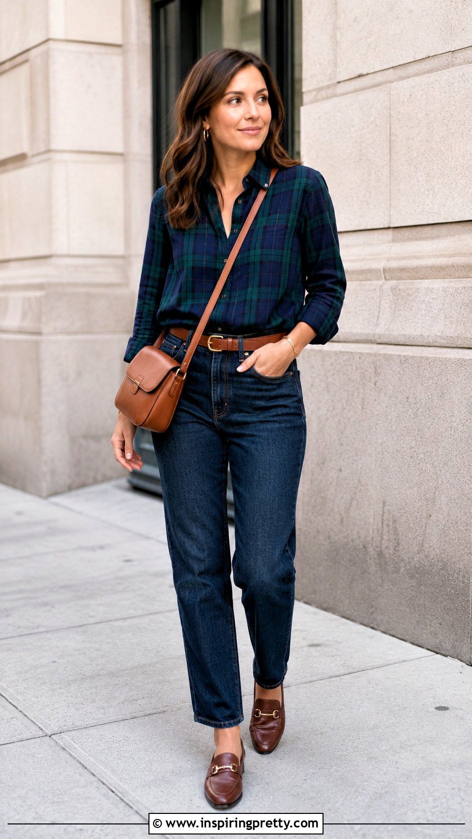 Navy And Green Top With Straight Leg Jeans - 20 Navy And Green Top outfit ideas